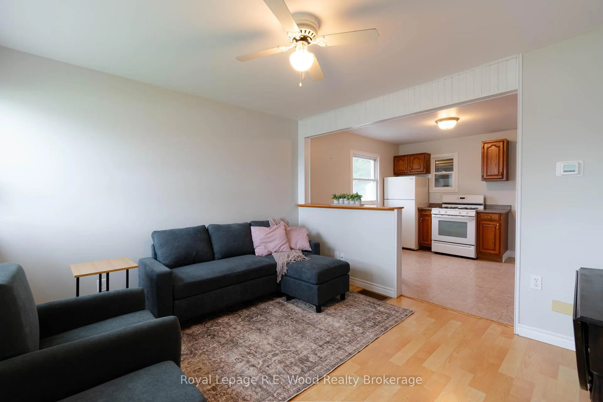 Photo 9 of 22 North Street E, Tillsonburg — HOMEH