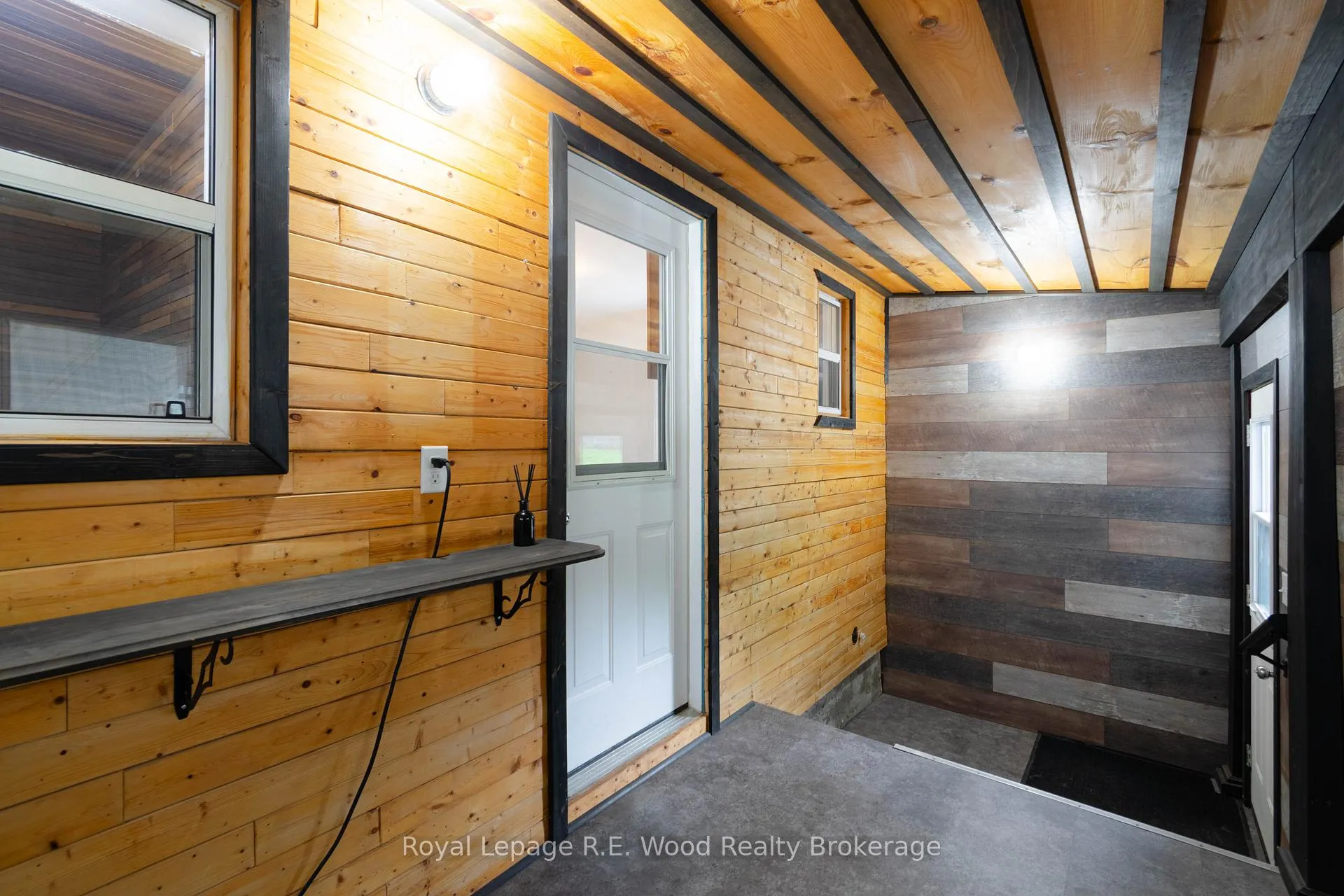 Photo 19 of 22 North Street E, Tillsonburg — HOMEH