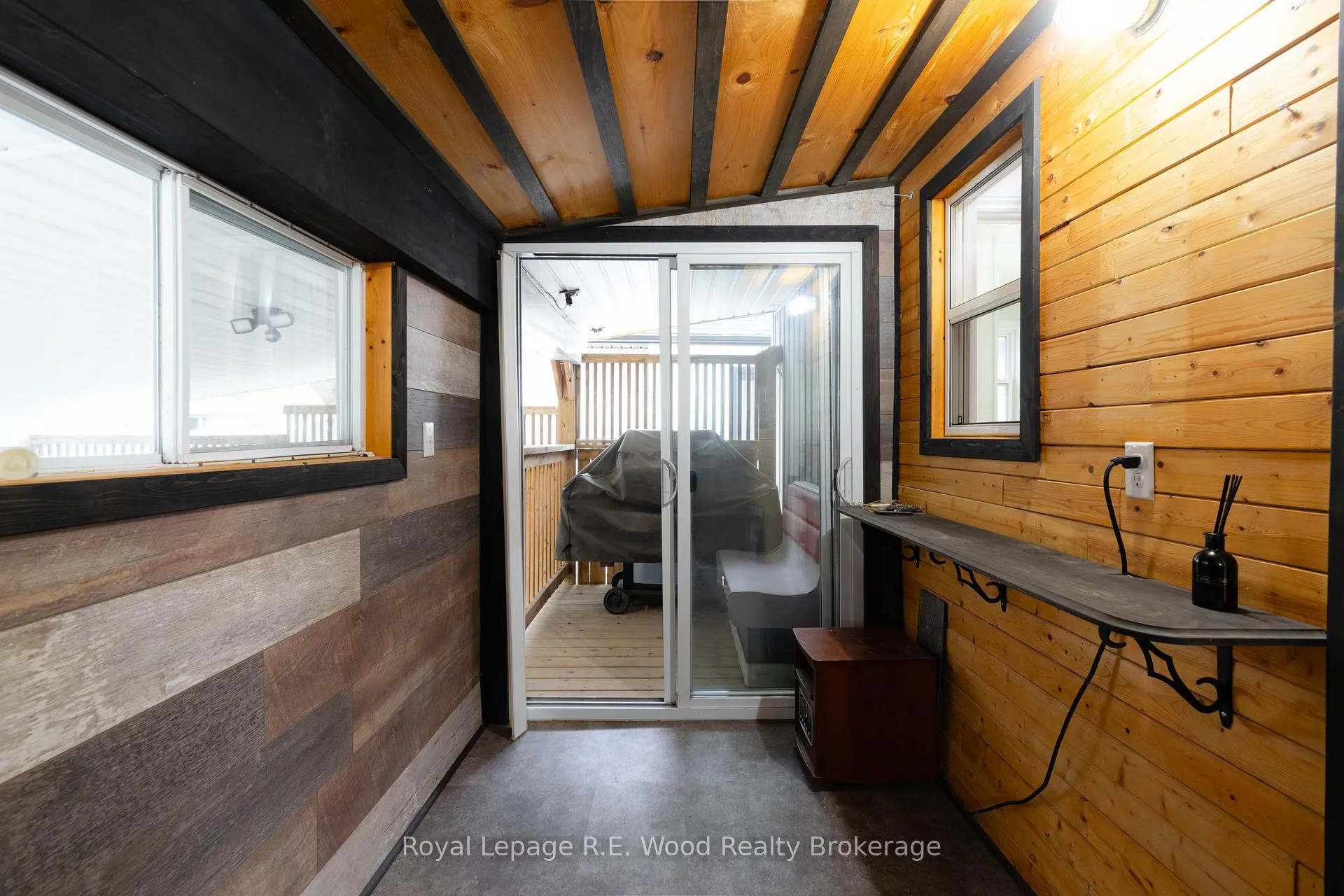 Photo 20 of 22 North Street E, Tillsonburg — HOMEH
