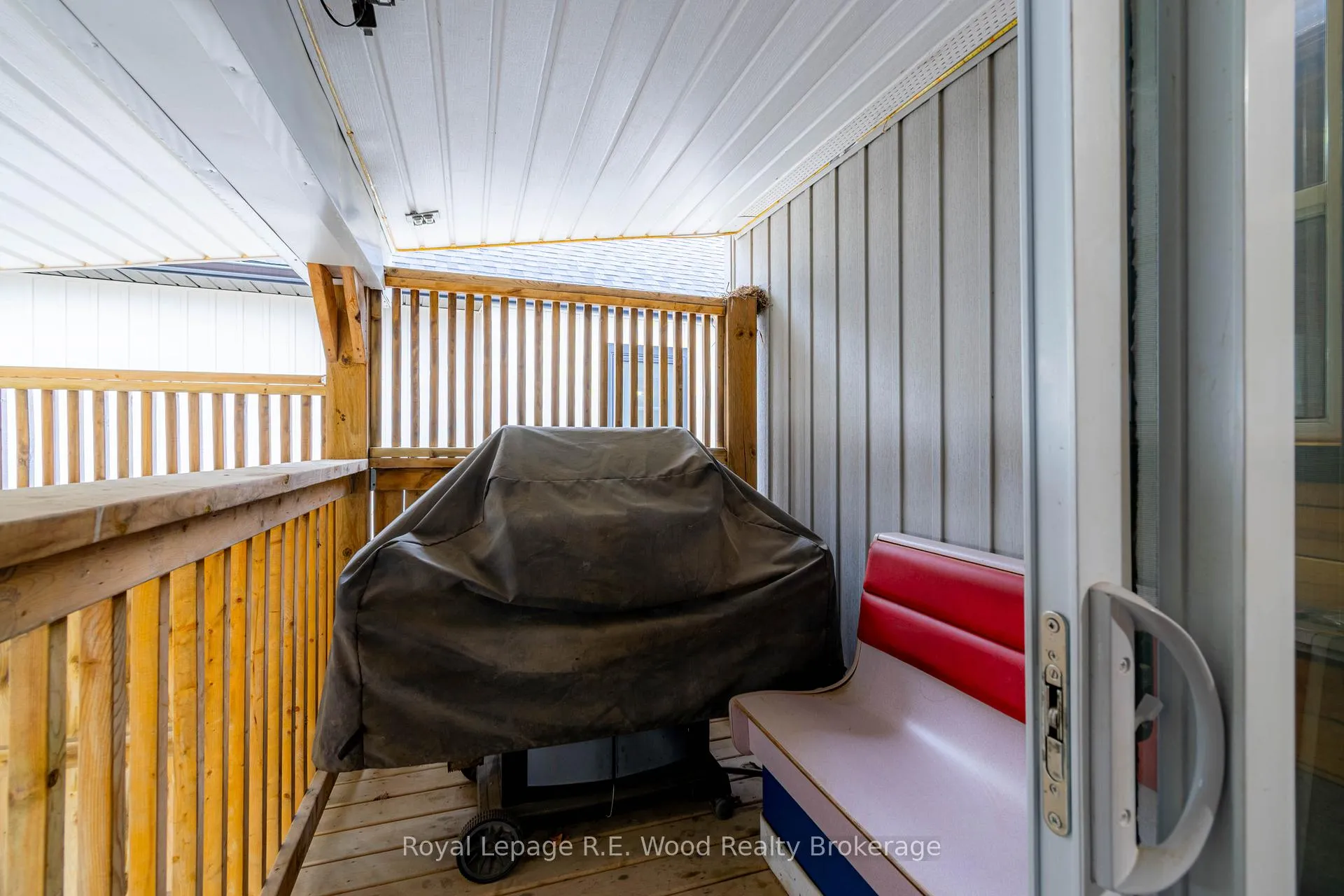Photo 21 of 22 North Street E, Tillsonburg — HOMEH