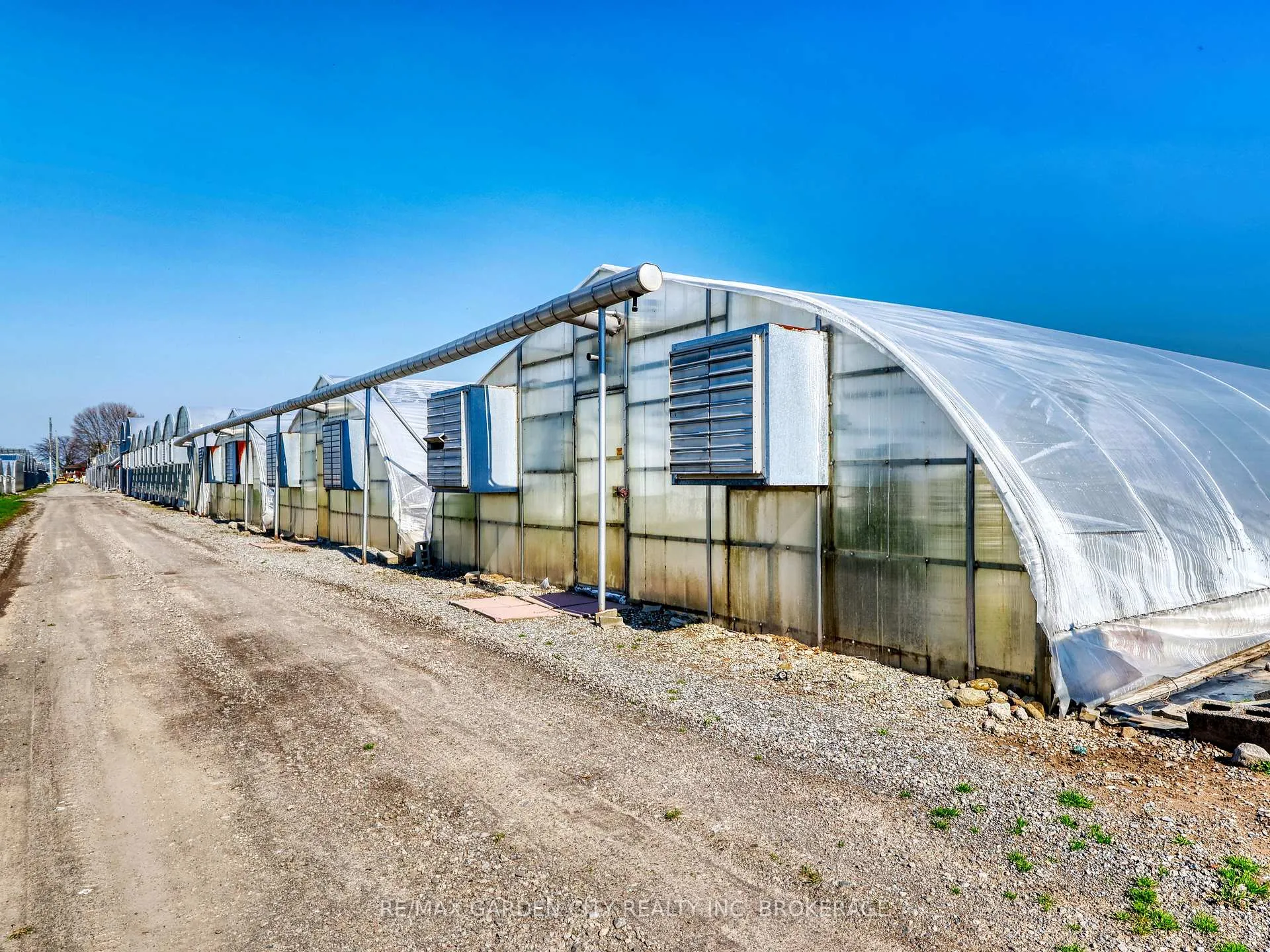 Photo 18 of 228-234 Read Road, St. Catharines, Port Weller — HOMEH