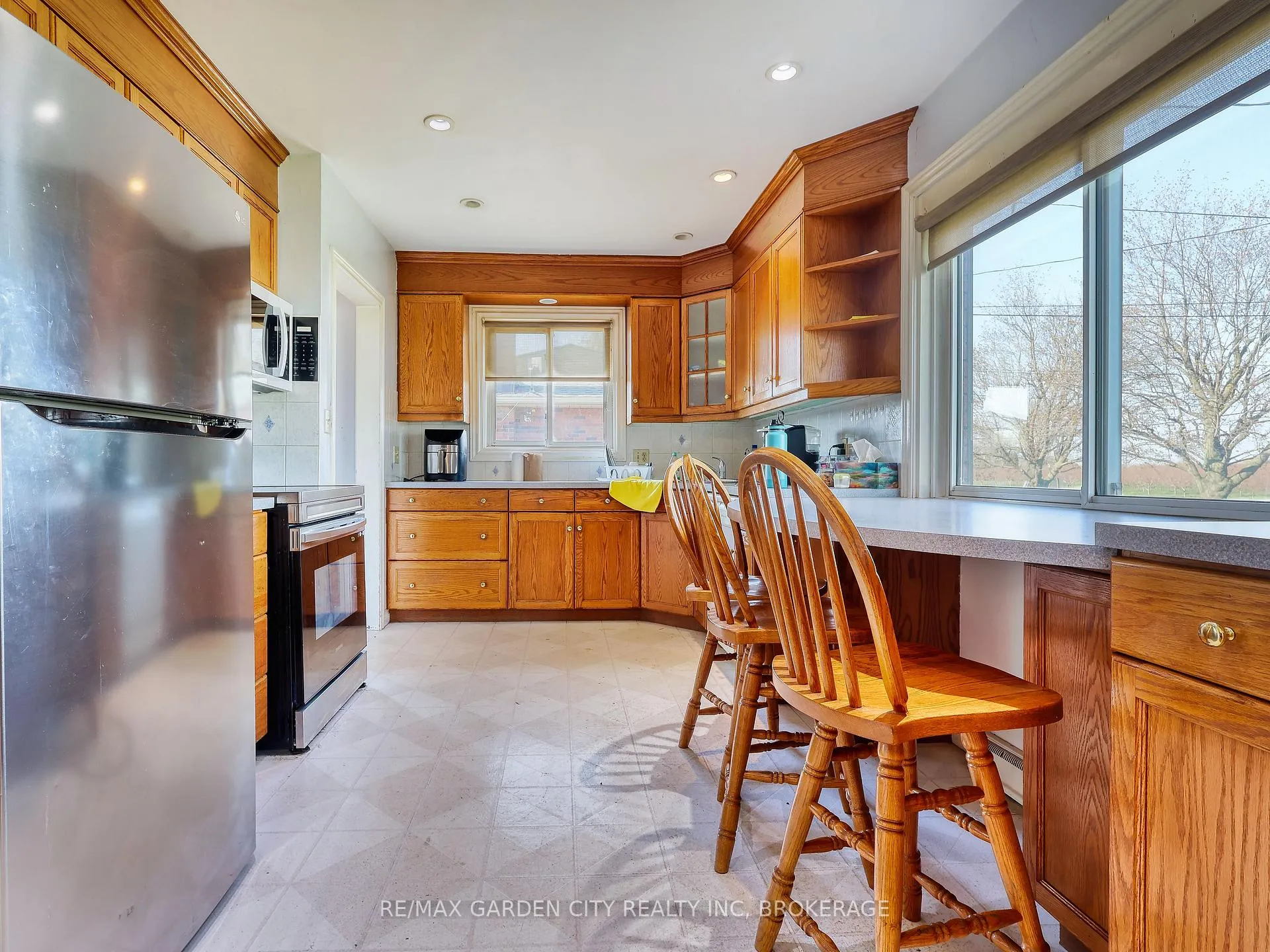 Photo 48 of 228-234 Read Road, St. Catharines, Port Weller — HOMEH