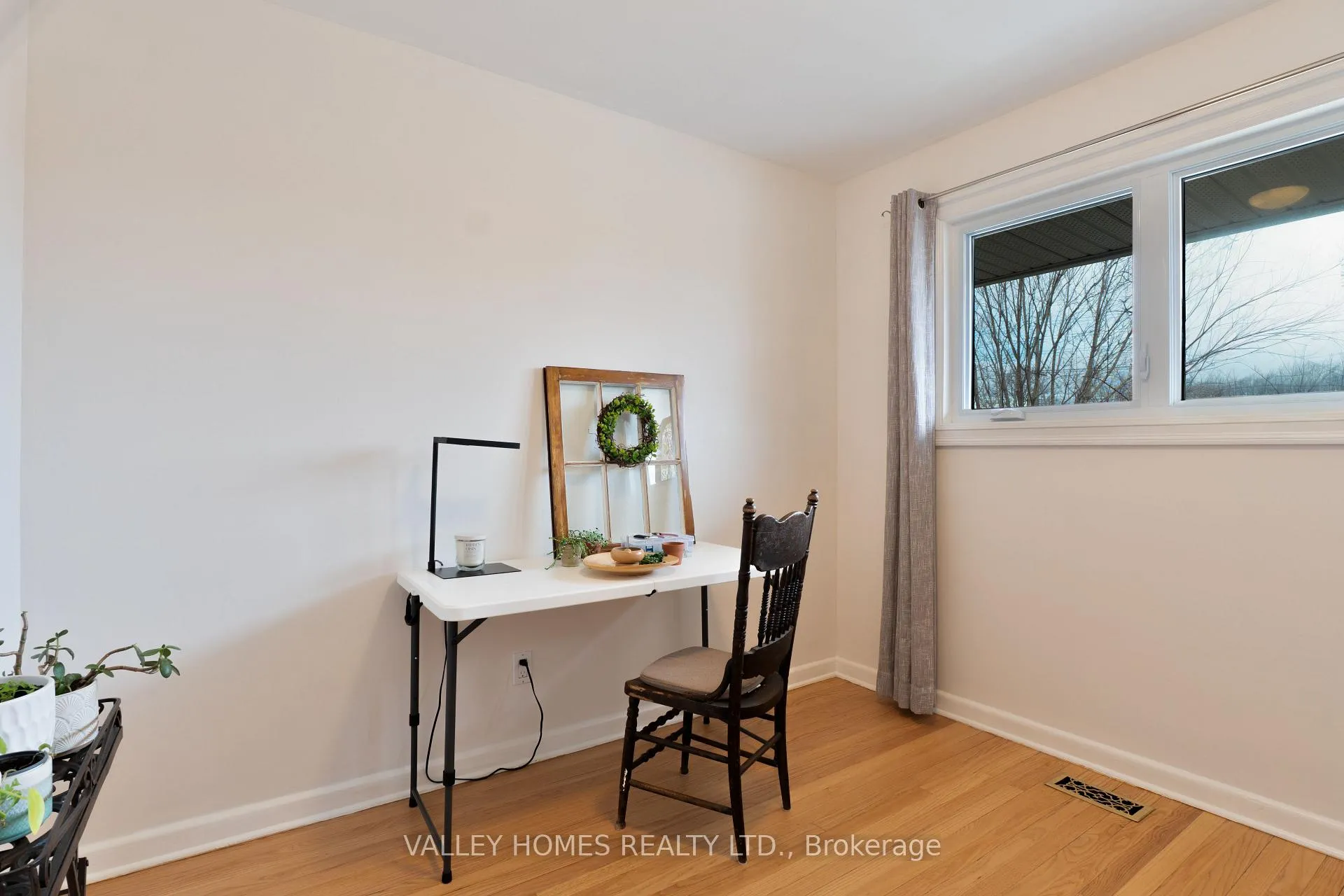 Photo 12 of 1224 Placid Street W, Ottawa, Queensway Terrace South/Ridgeview — HOMEH