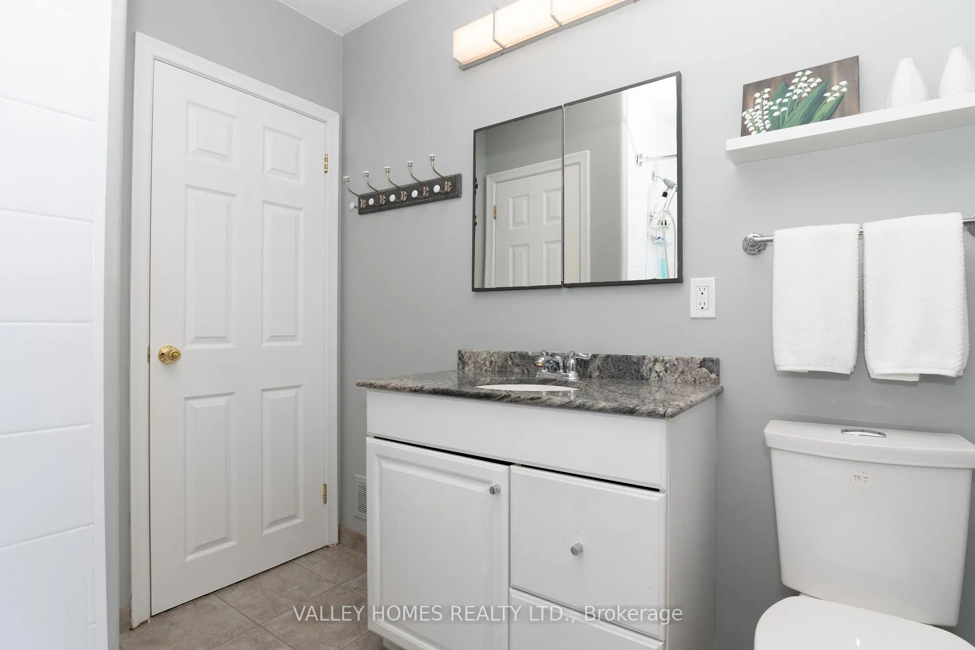 Photo 15 of 1224 Placid Street W, Ottawa, Queensway Terrace South/Ridgeview — HOMEH