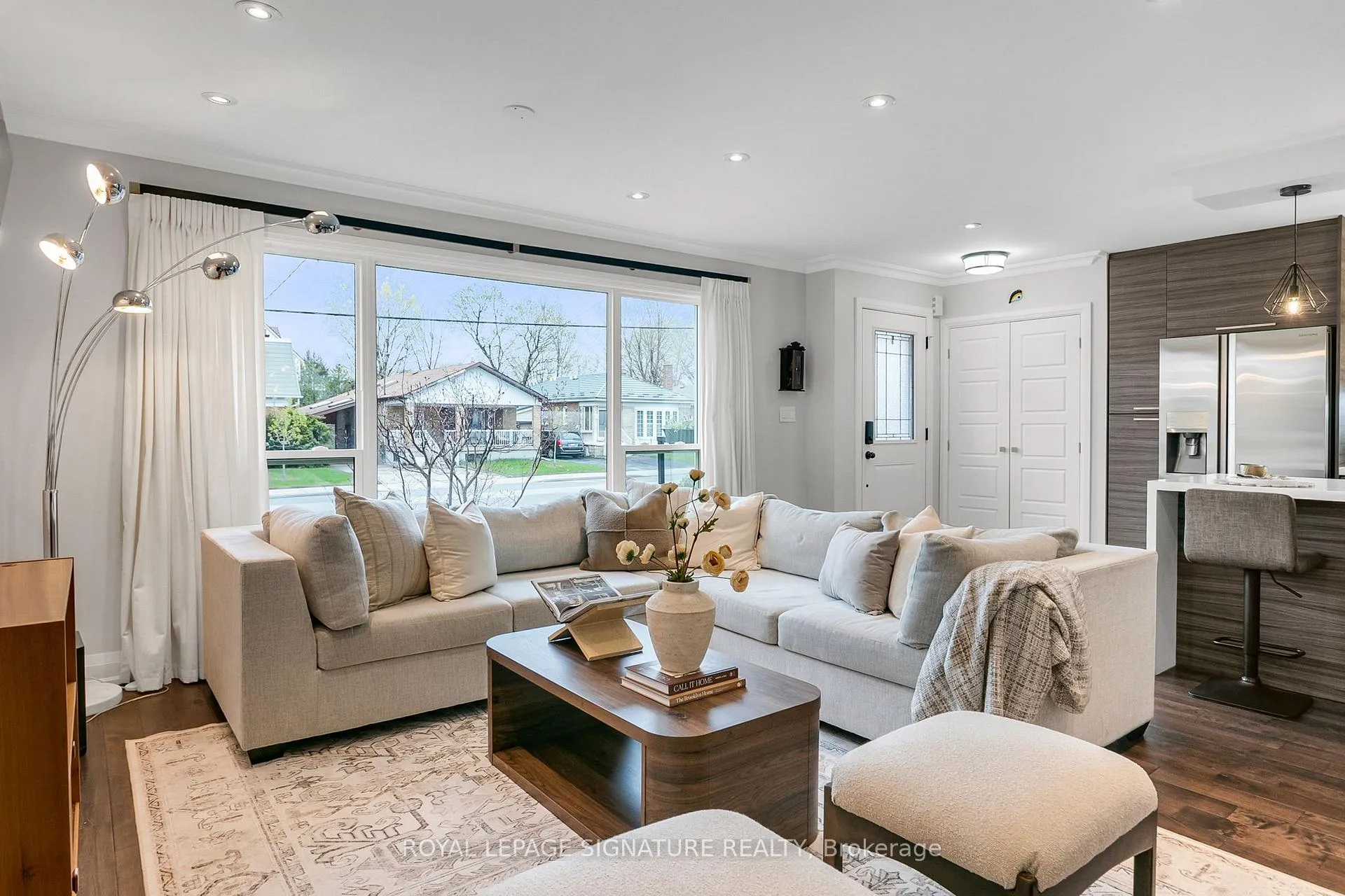 Photo 4 of 125 Budea Crescent, Scarborough, Wexford-Maryvale — HOMEH