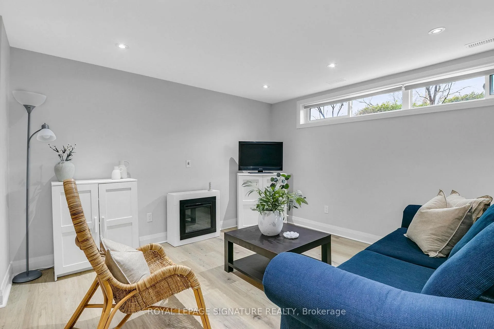Photo 28 of 125 Budea Crescent, Scarborough, Wexford-Maryvale — HOMEH