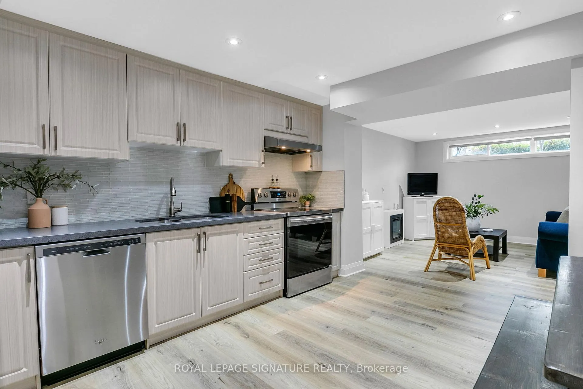 Photo 32 of 125 Budea Crescent, Scarborough, Wexford-Maryvale — HOMEH