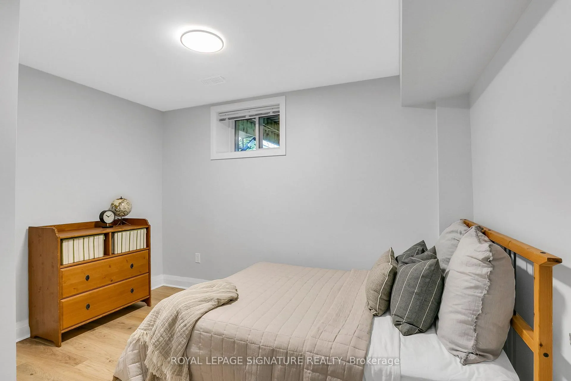 Photo 35 of 125 Budea Crescent, Scarborough, Wexford-Maryvale — HOMEH