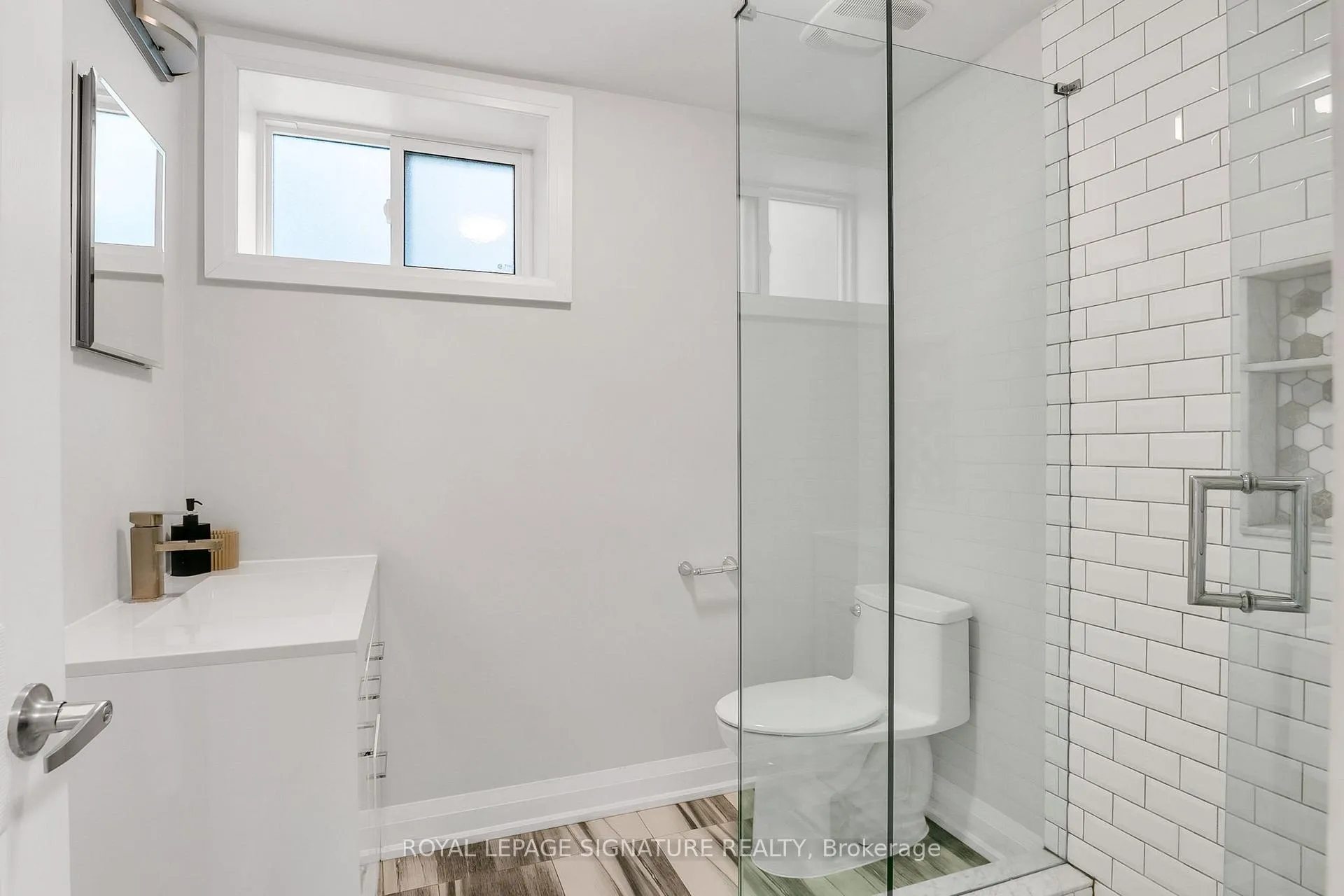 Photo 36 of 125 Budea Crescent, Scarborough, Wexford-Maryvale — HOMEH