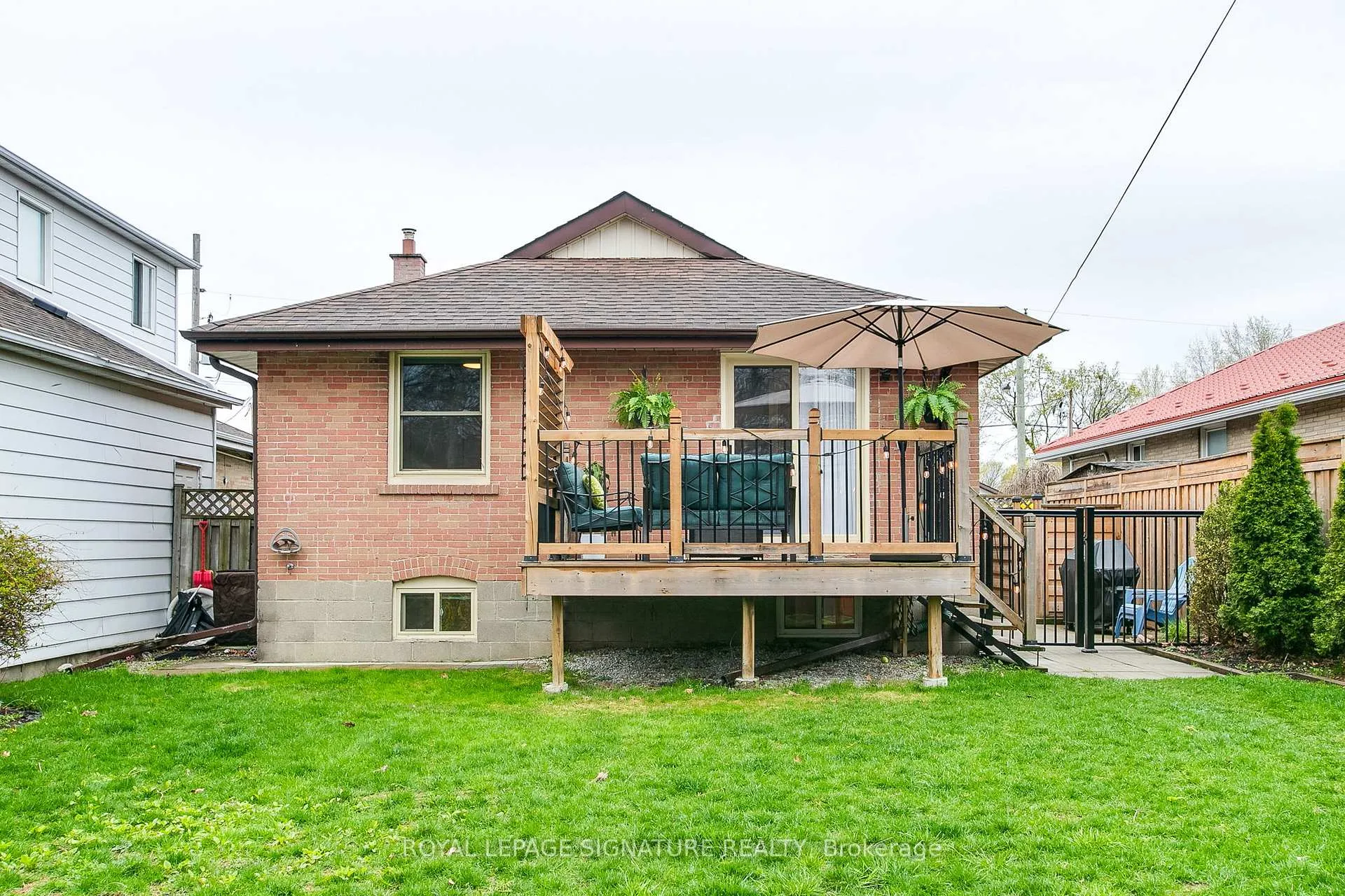 Photo 42 of 125 Budea Crescent, Scarborough, Wexford-Maryvale — HOMEH