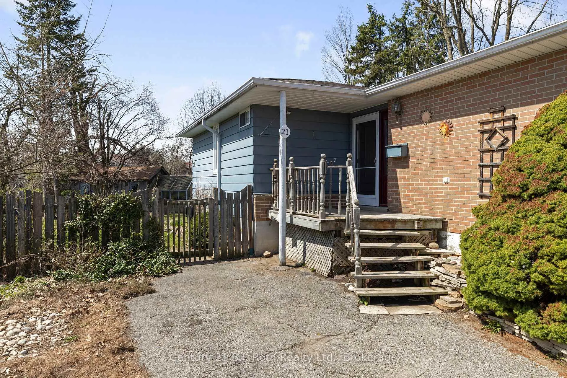 Photo 3 of 21 Daphne Crescent, Barrie, Cundles East — HOMEH