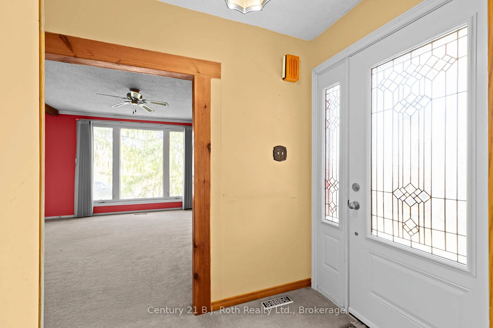 Photo 5 of 21 Daphne Crescent, Barrie, Cundles East — HOMEH