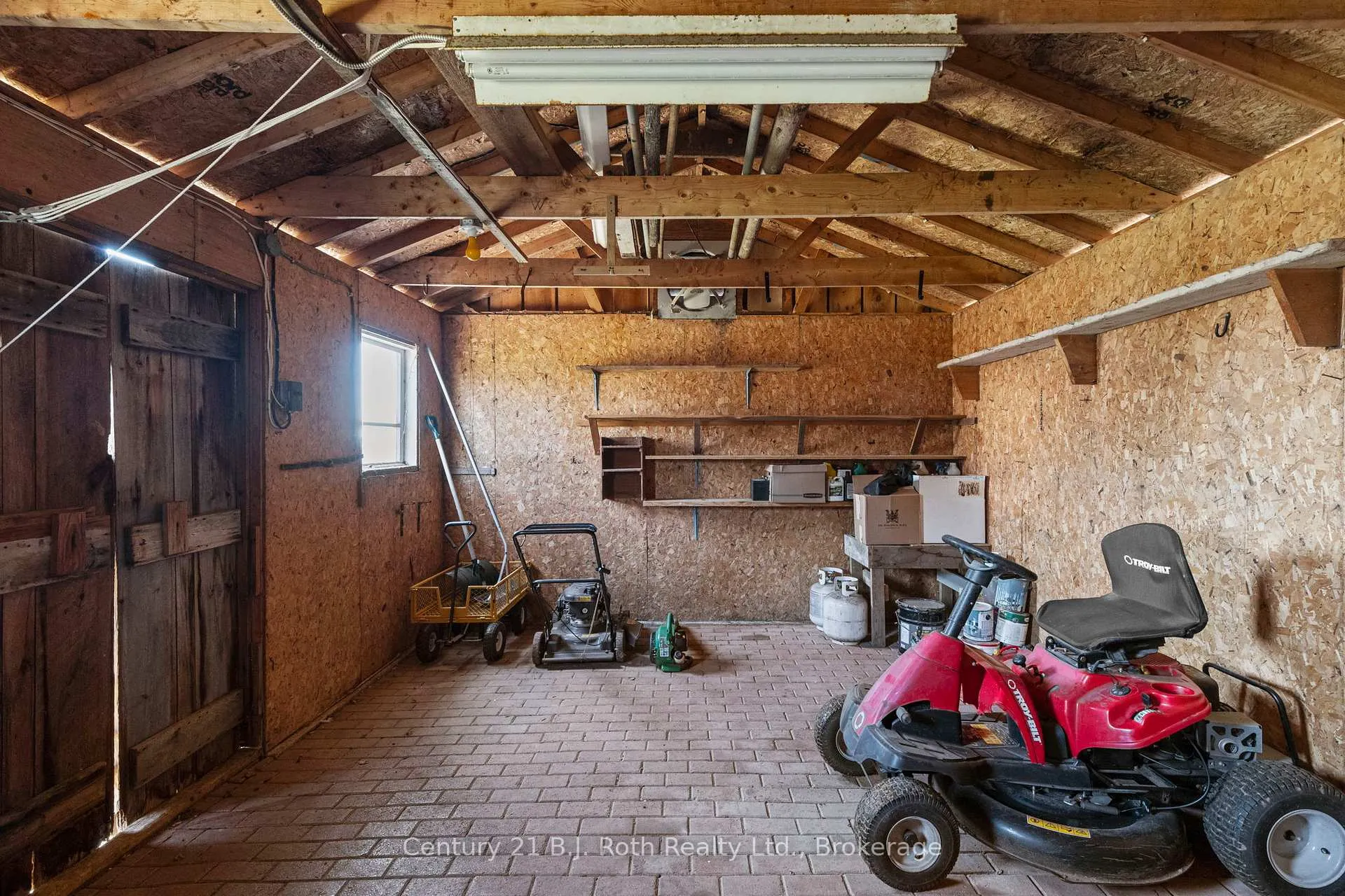 Photo 31 of 21 Daphne Crescent, Barrie, Cundles East — HOMEH