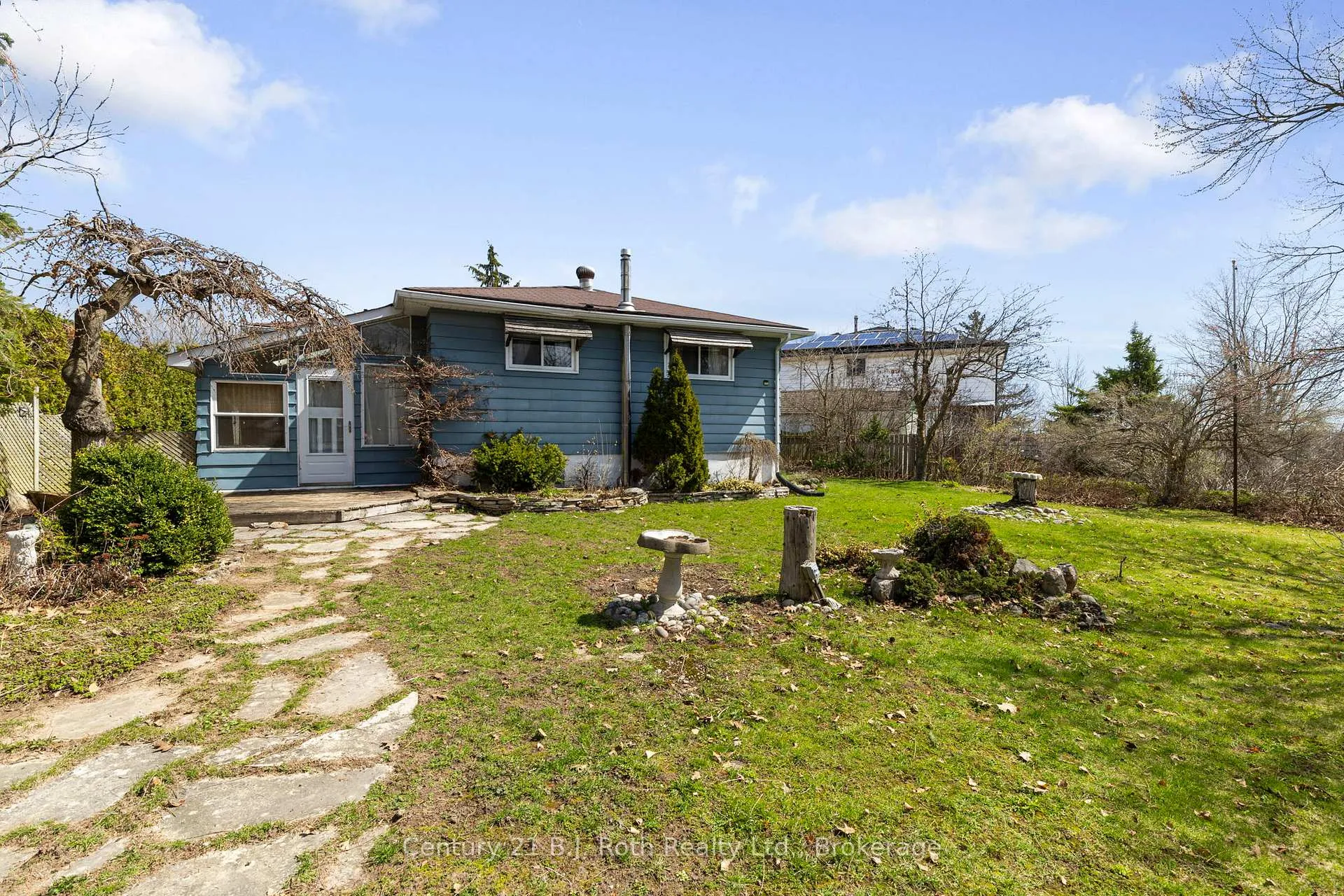 Photo 36 of 21 Daphne Crescent, Barrie, Cundles East — HOMEH