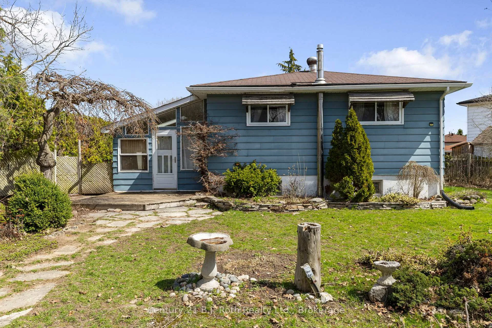 Photo 37 of 21 Daphne Crescent, Barrie, Cundles East — HOMEH