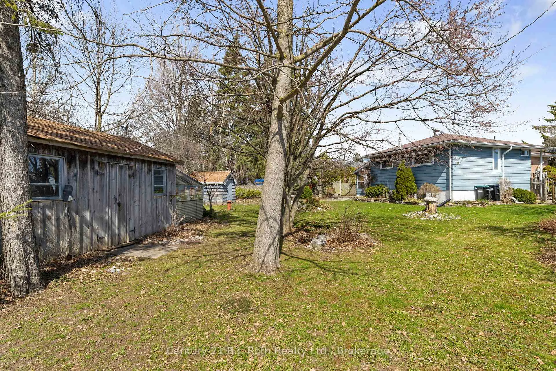Photo 38 of 21 Daphne Crescent, Barrie, Cundles East — HOMEH