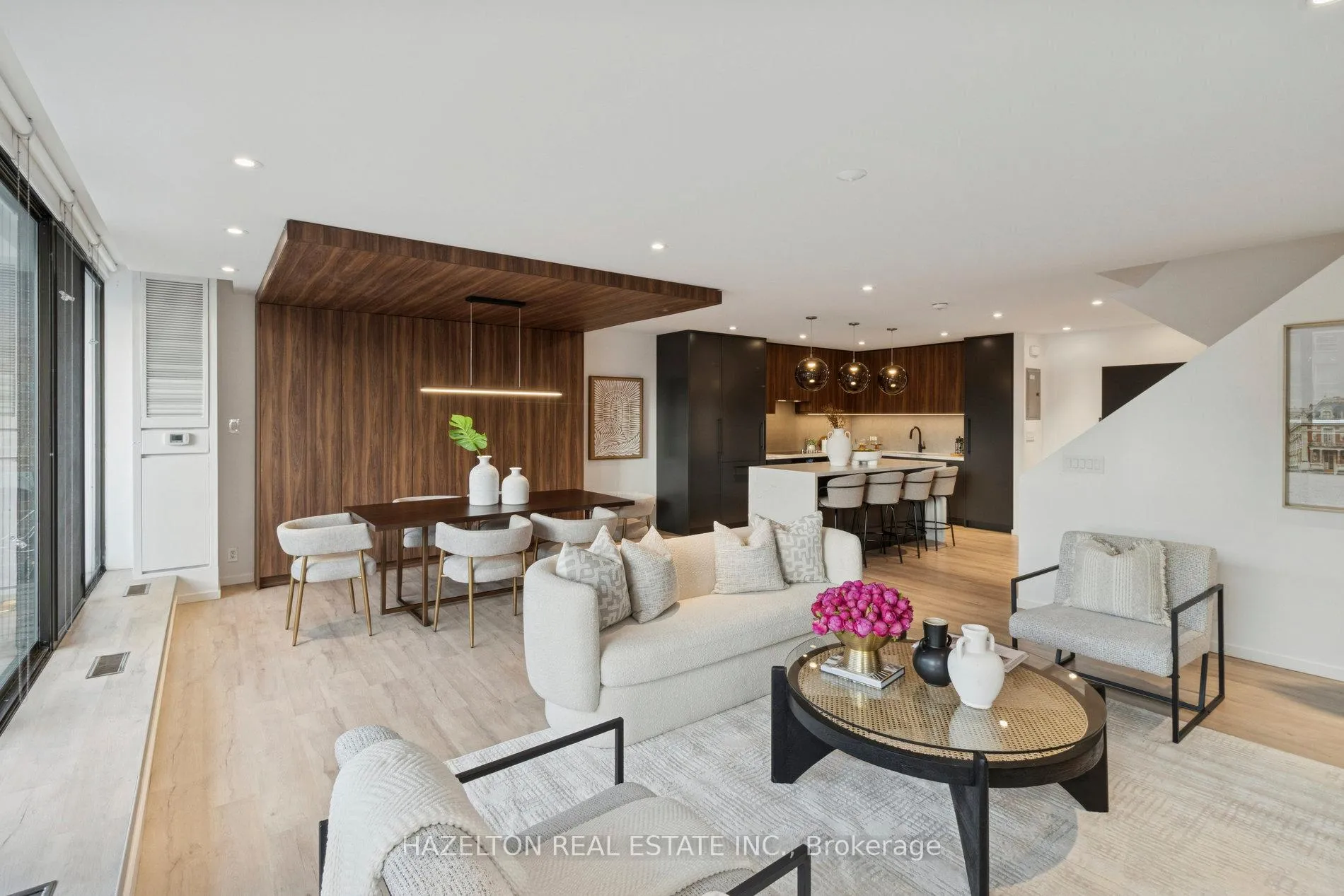 Photo 4 of Unit 405, 55A Avenue Road, Toronto, The Annex — HOMEH