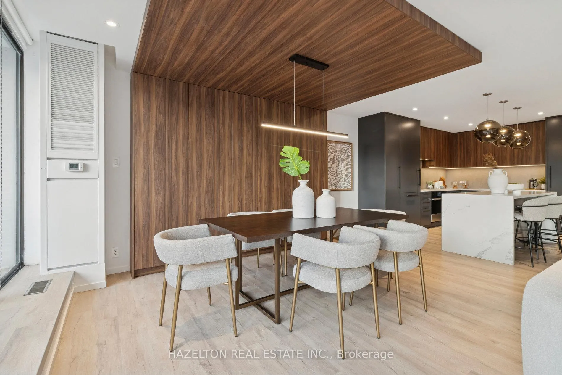 Photo 6 of Unit 405, 55A Avenue Road, Toronto, The Annex — HOMEH