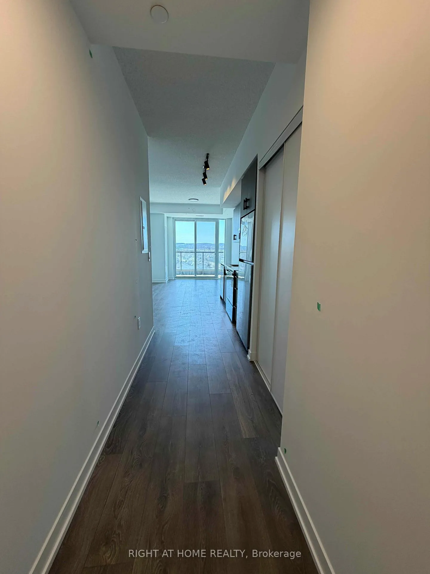 Photo 7 of Unit C1001, 4878 Powers Common, Burlington, Alton — HOMEH