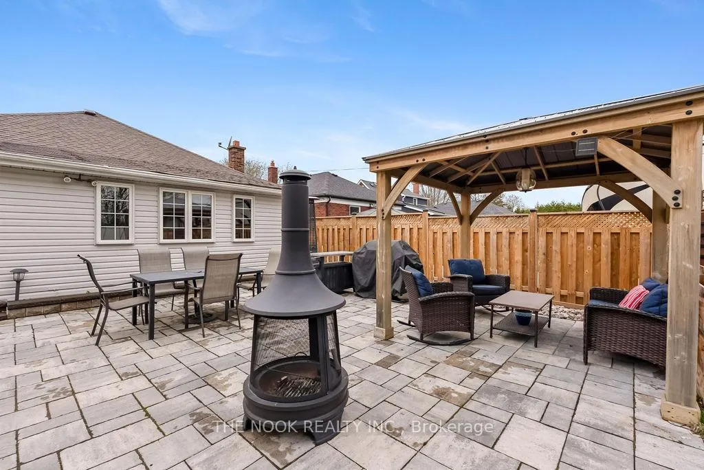Photo 29 of 855 Hortop Street, Oshawa, Centennial — HOMEH