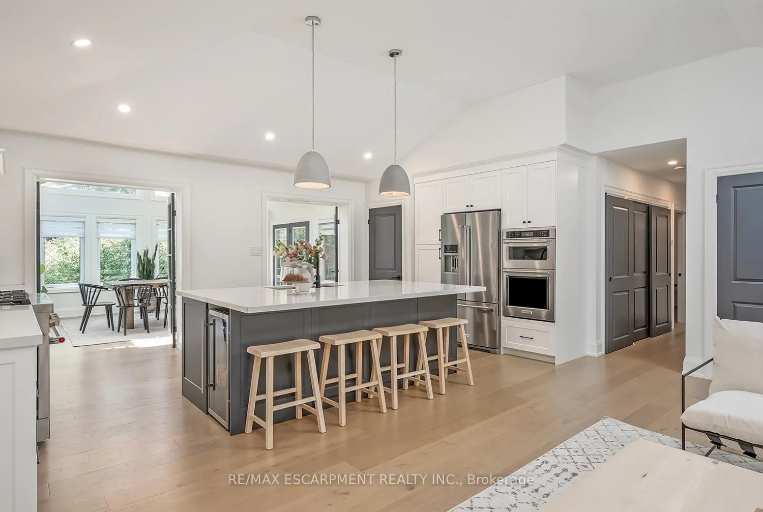 Photo 1 of 564 Maplehill Drive, Burlington, Roseland — HOMEH