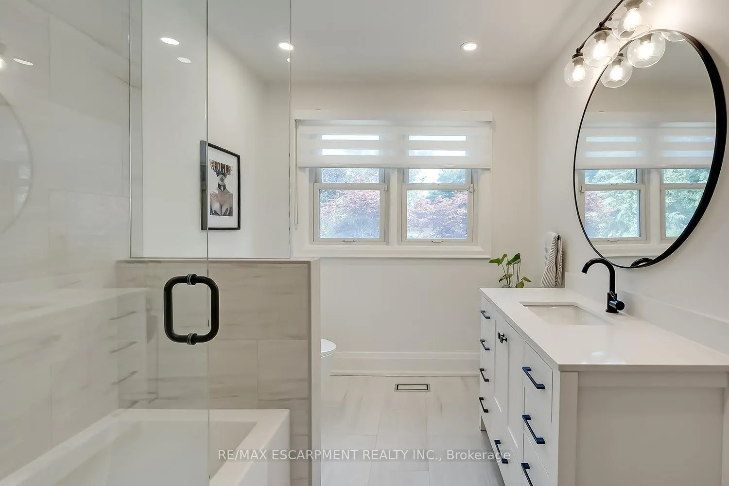 Photo 22 of 564 Maplehill Drive, Burlington, Roseland — HOMEH
