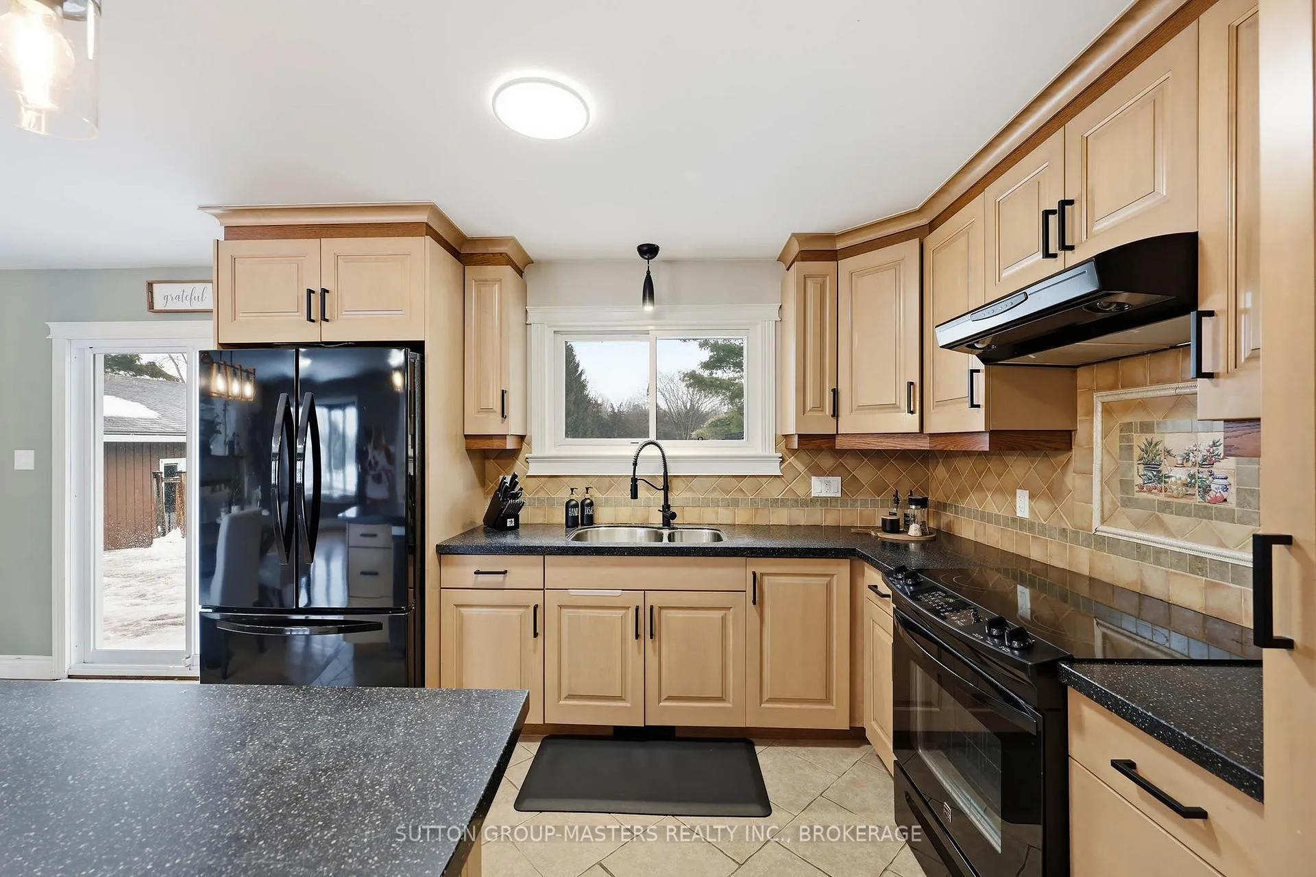 Photo 17 of 3837 Holmes Road, Frontenac, Frontenac South — HOMEH