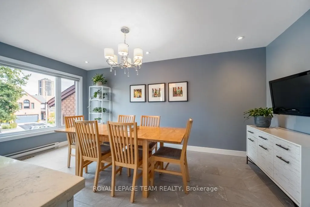 Photo 14 of 103 Dunbarton Court, Ottawa, Cardinal Glen — HOMEH