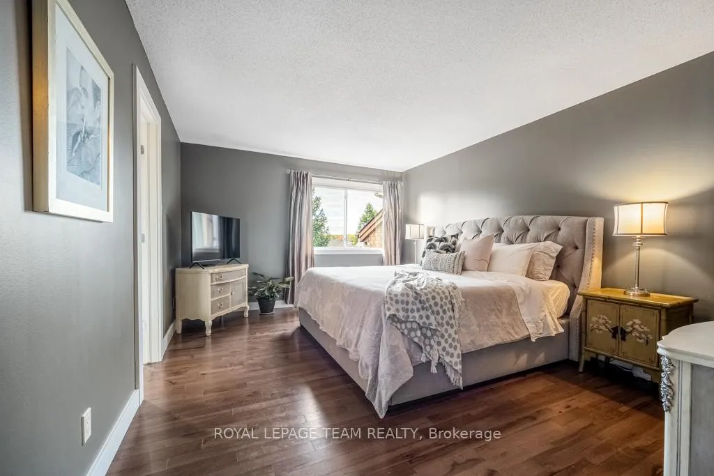 Photo 17 of 103 Dunbarton Court, Ottawa, Cardinal Glen — HOMEH