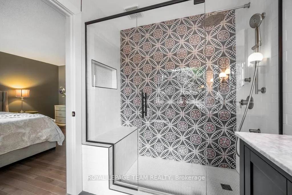 Photo 21 of 103 Dunbarton Court, Ottawa, Cardinal Glen — HOMEH