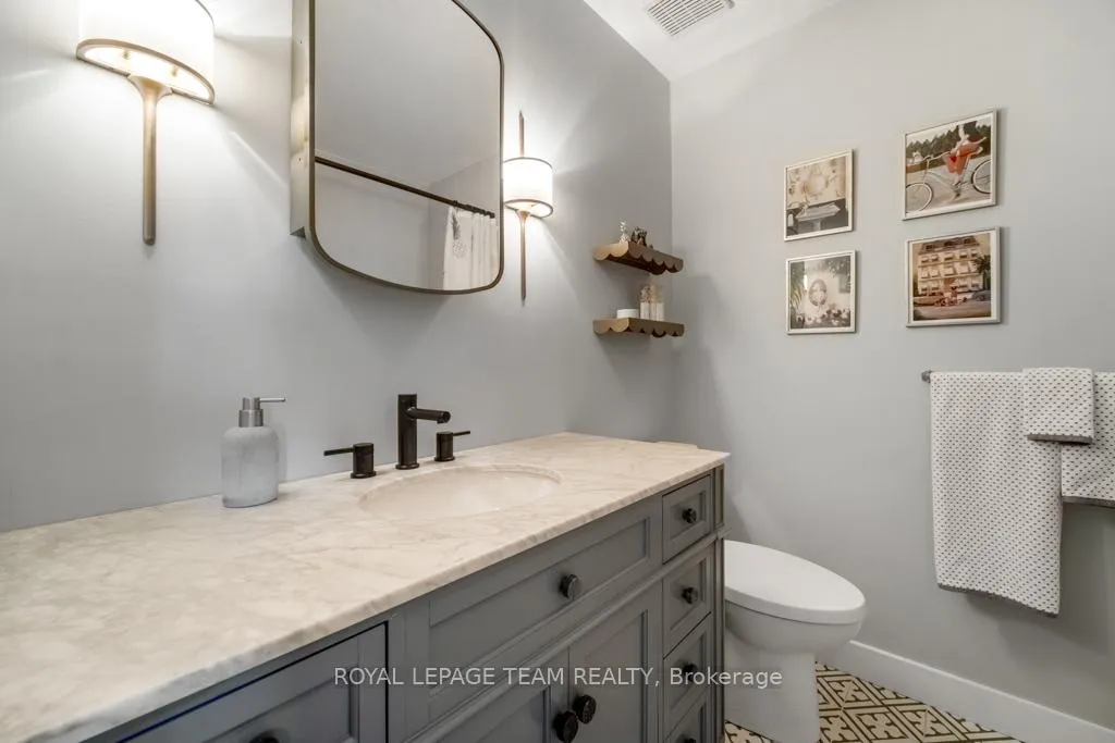 Photo 25 of 103 Dunbarton Court, Ottawa, Cardinal Glen — HOMEH