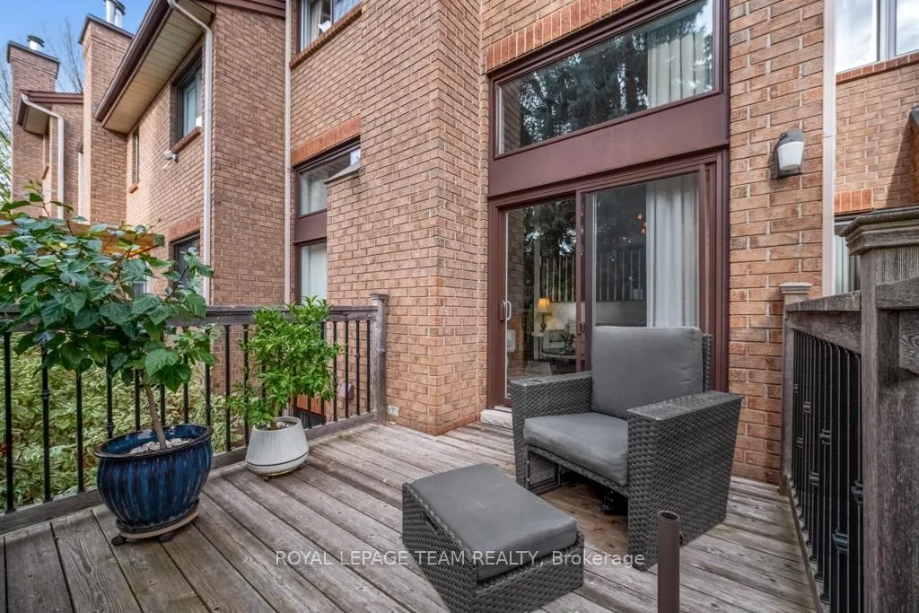 Photo 31 of 103 Dunbarton Court, Ottawa, Cardinal Glen — HOMEH