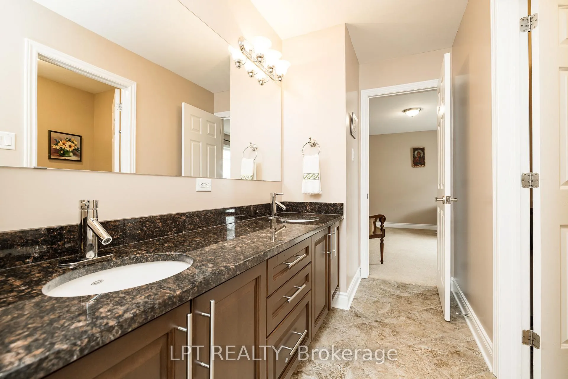 Photo 23 of 415 Landswood Way, Ottawa, Stittsville (South) — HOMEH