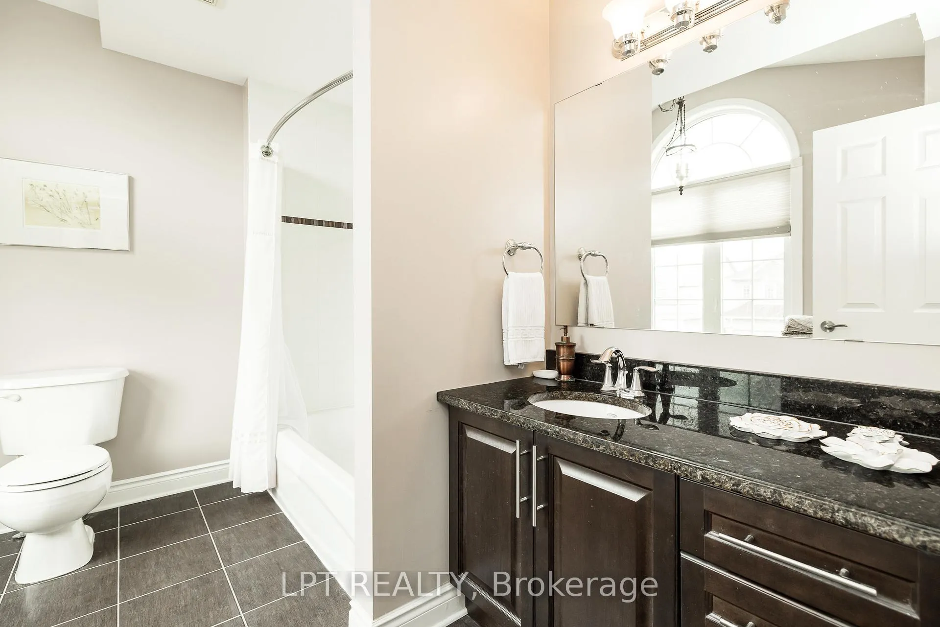 Photo 27 of 415 Landswood Way, Ottawa, Stittsville (South) — HOMEH