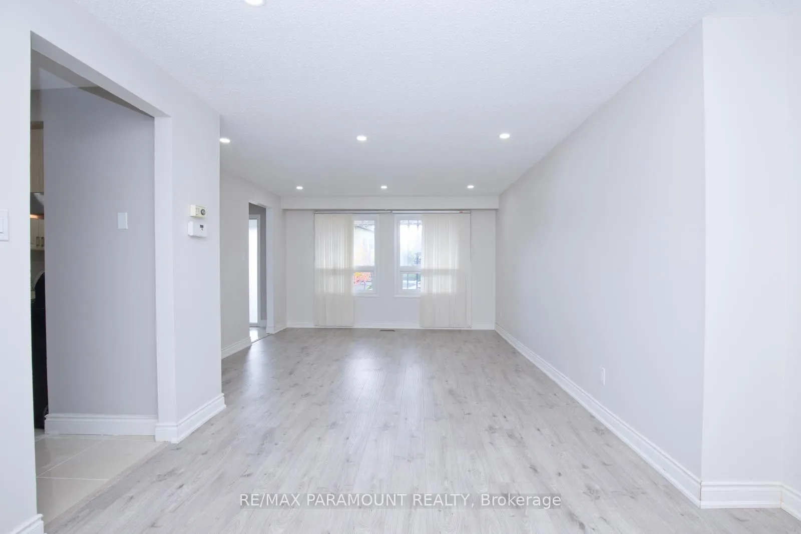 Photo 8 of Unit Upper, 19 Horne Drive, Brampton, Brampton North — HOMEH