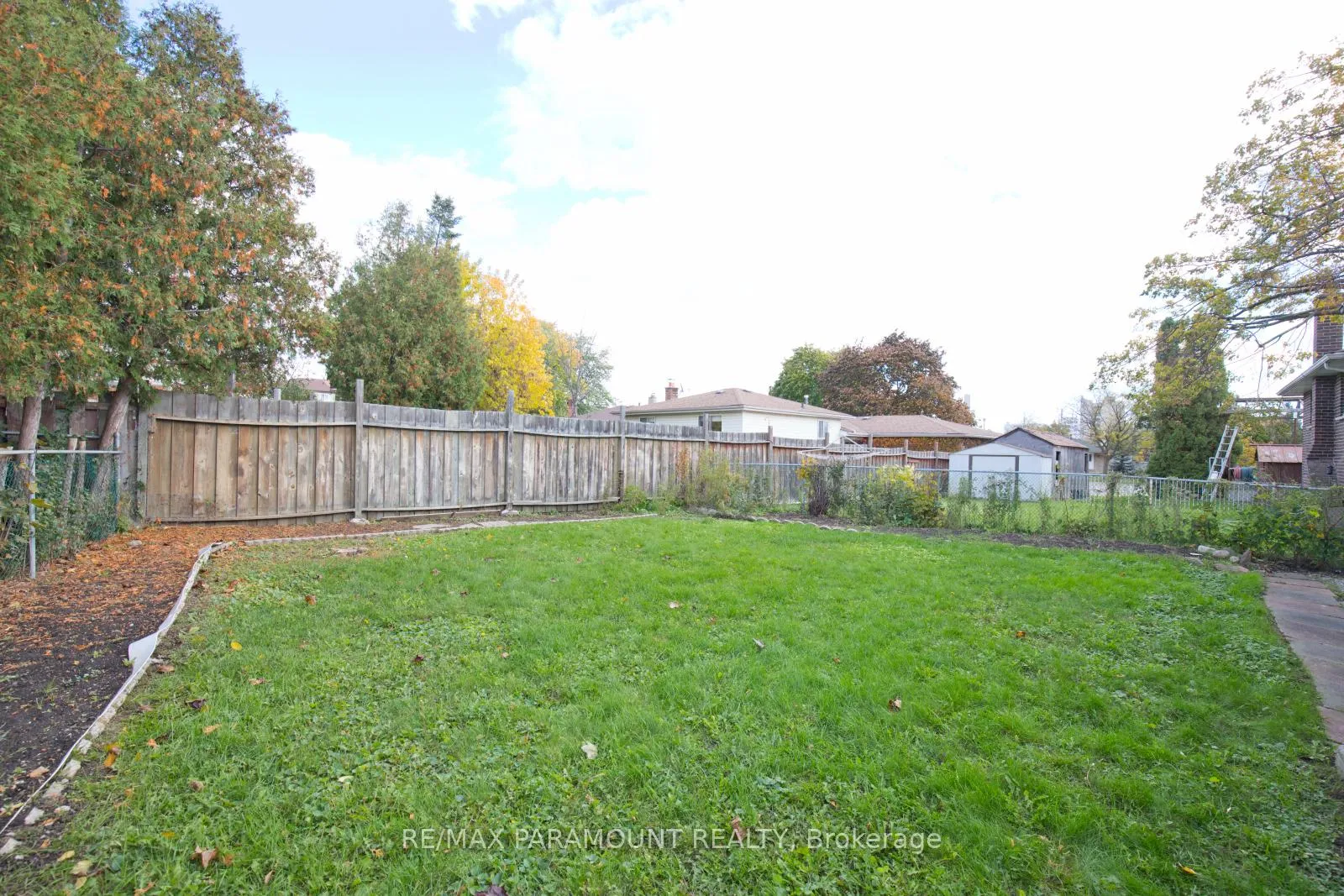 Photo 19 of Unit Upper, 19 Horne Drive, Brampton, Brampton North — HOMEH