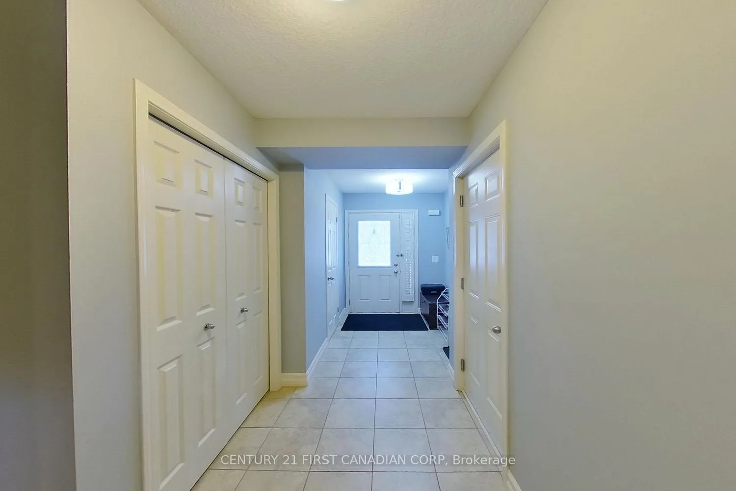 Photo 3 of Unit 50, 2145 North Routledge Park, London, North E — HOMEH