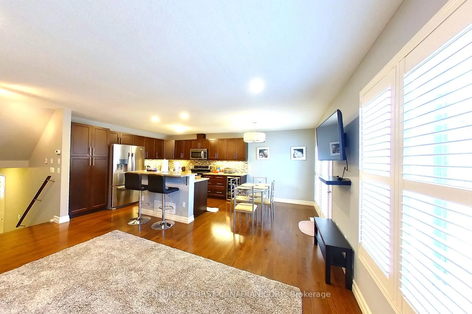 Photo 5 of Unit 50, 2145 North Routledge Park, London, North E — HOMEH