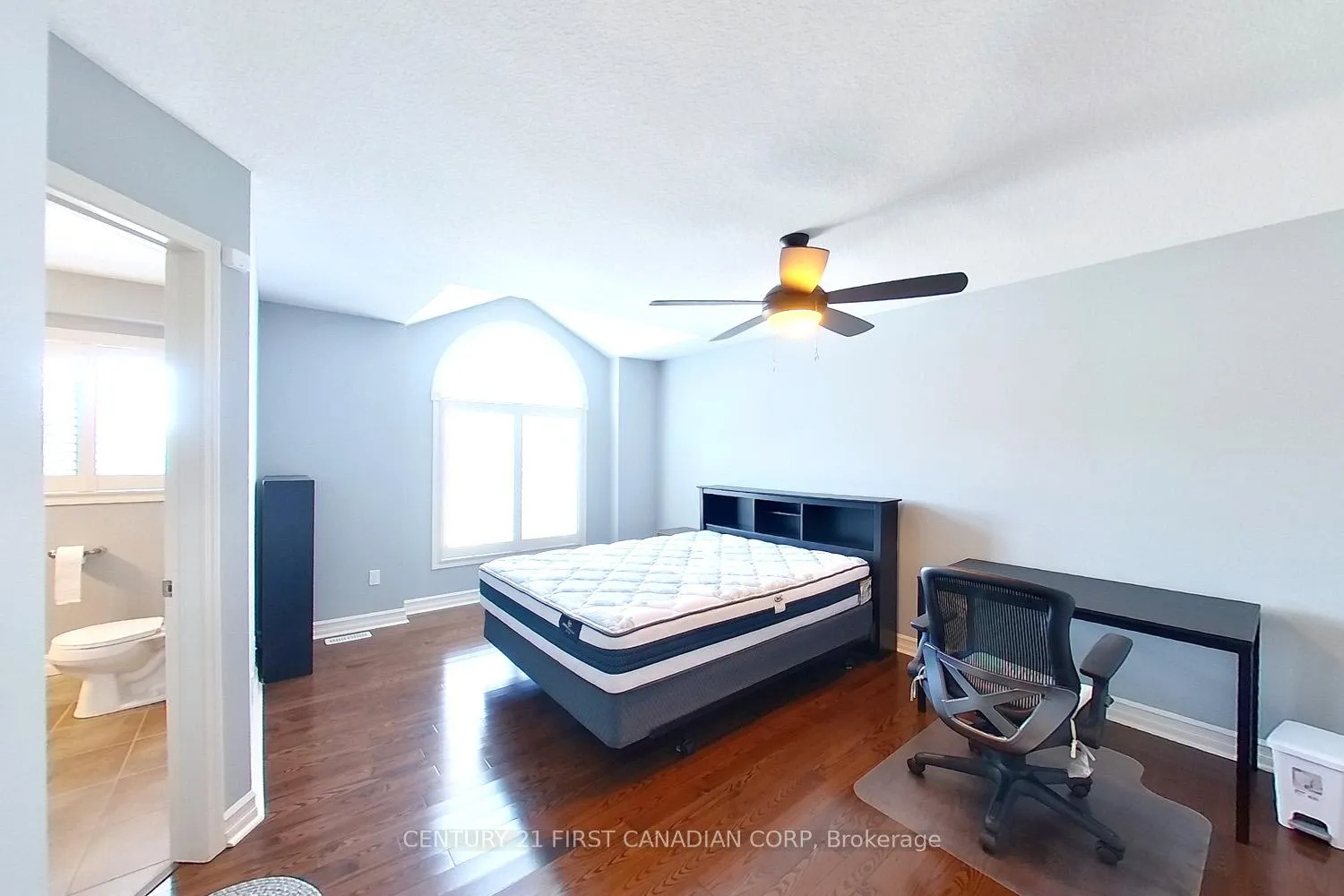 Photo 10 of Unit 50, 2145 North Routledge Park, London, North E — HOMEH