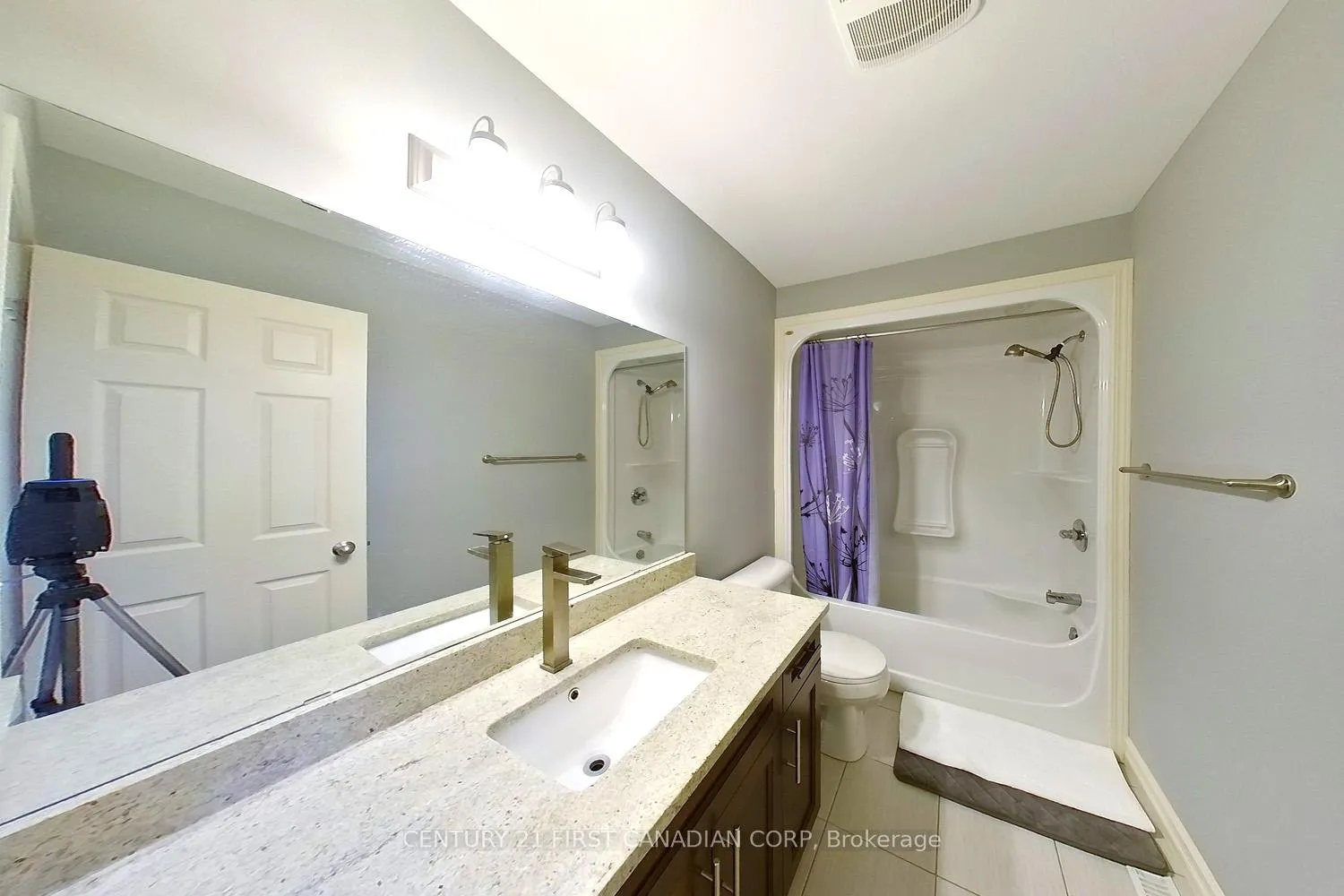 Photo 16 of Unit 50, 2145 North Routledge Park, London, North E — HOMEH