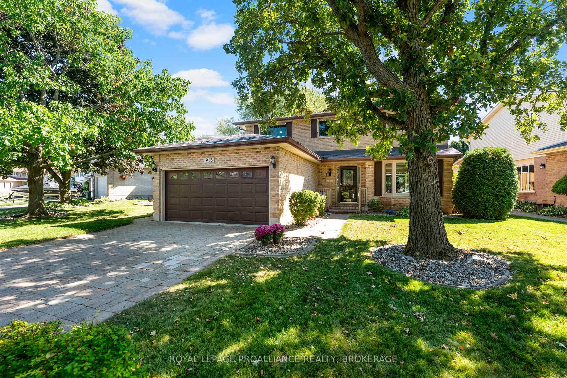Photo 2 of 918 Edinborough Crescent, Kingston, North of Taylor-Kidd Blvd — HOMEH