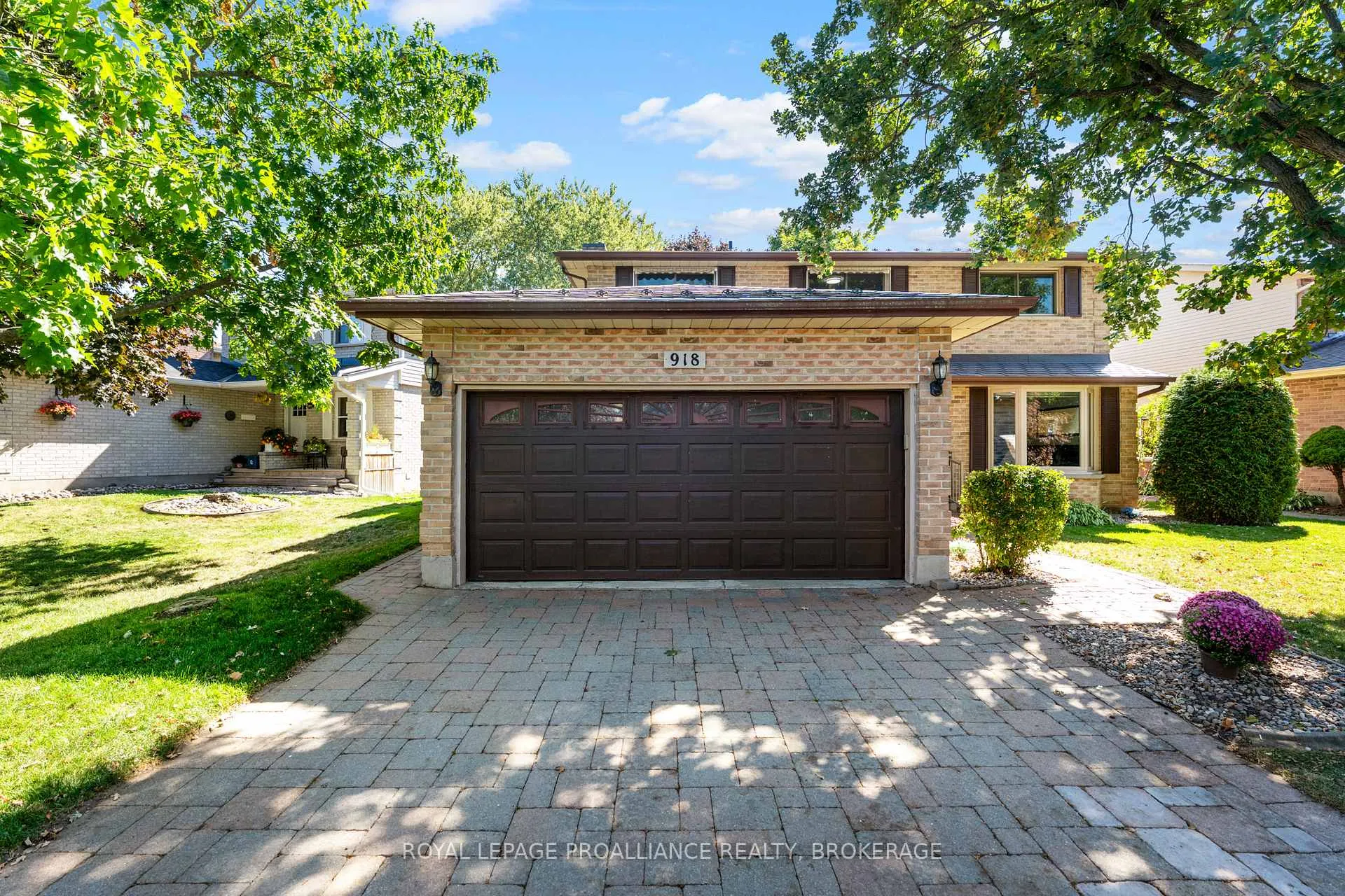 Photo 4 of 918 Edinborough Crescent, Kingston, North of Taylor-Kidd Blvd — HOMEH