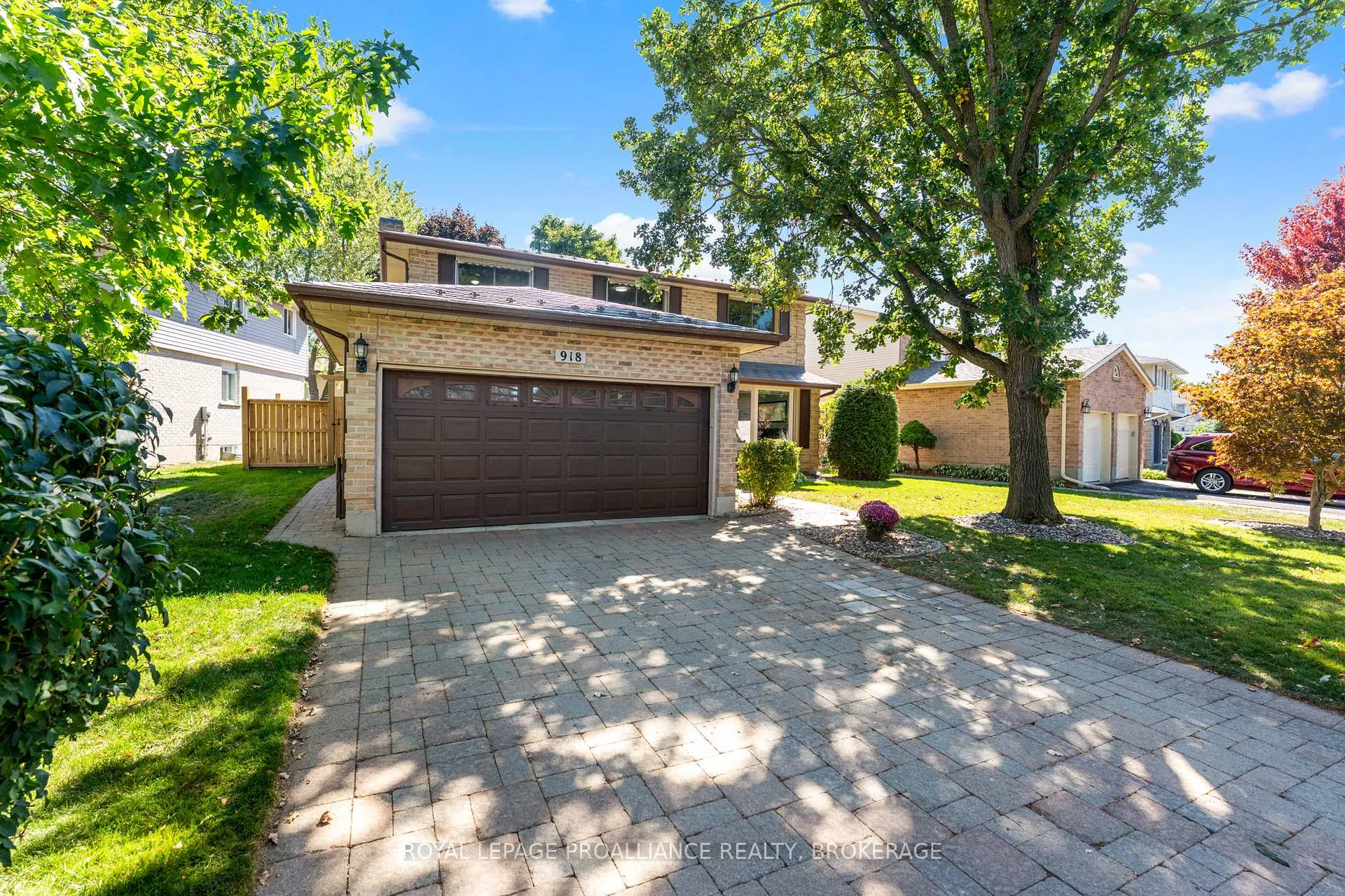 Photo 5 of 918 Edinborough Crescent, Kingston, North of Taylor-Kidd Blvd — HOMEH