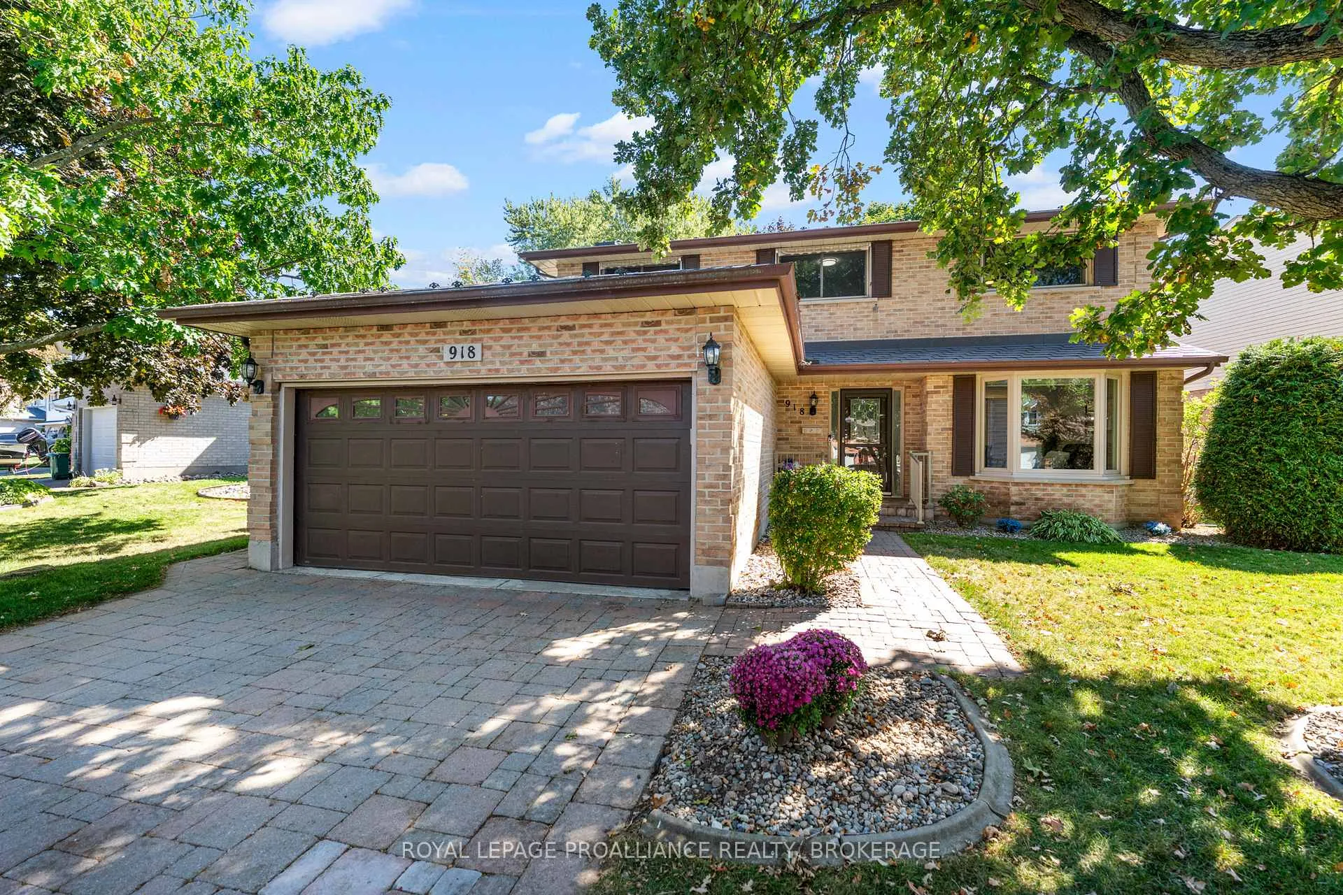 Photo 6 of 918 Edinborough Crescent, Kingston, North of Taylor-Kidd Blvd — HOMEH