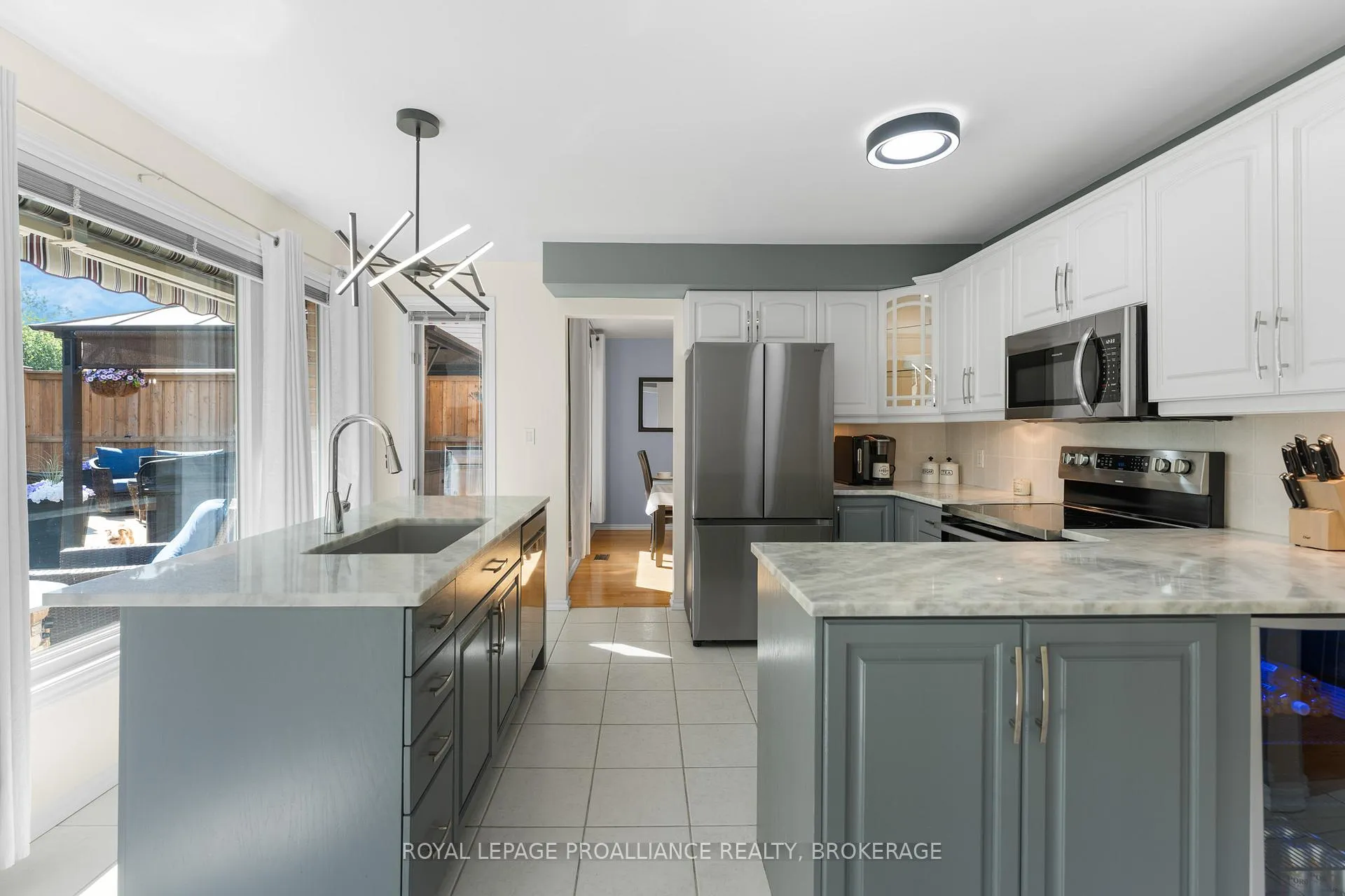 Photo 18 of 918 Edinborough Crescent, Kingston, North of Taylor-Kidd Blvd — HOMEH
