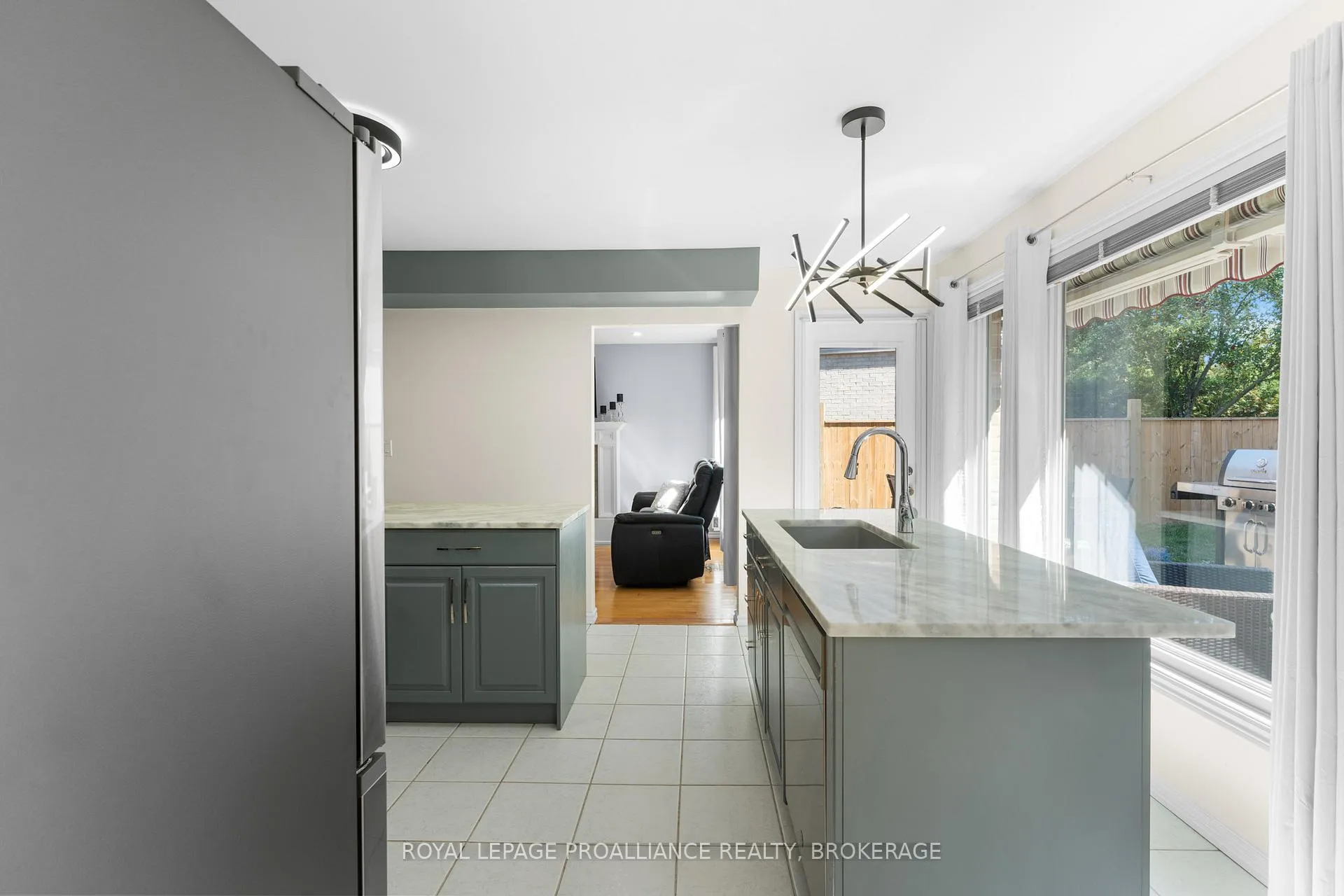 Photo 22 of 918 Edinborough Crescent, Kingston, North of Taylor-Kidd Blvd — HOMEH