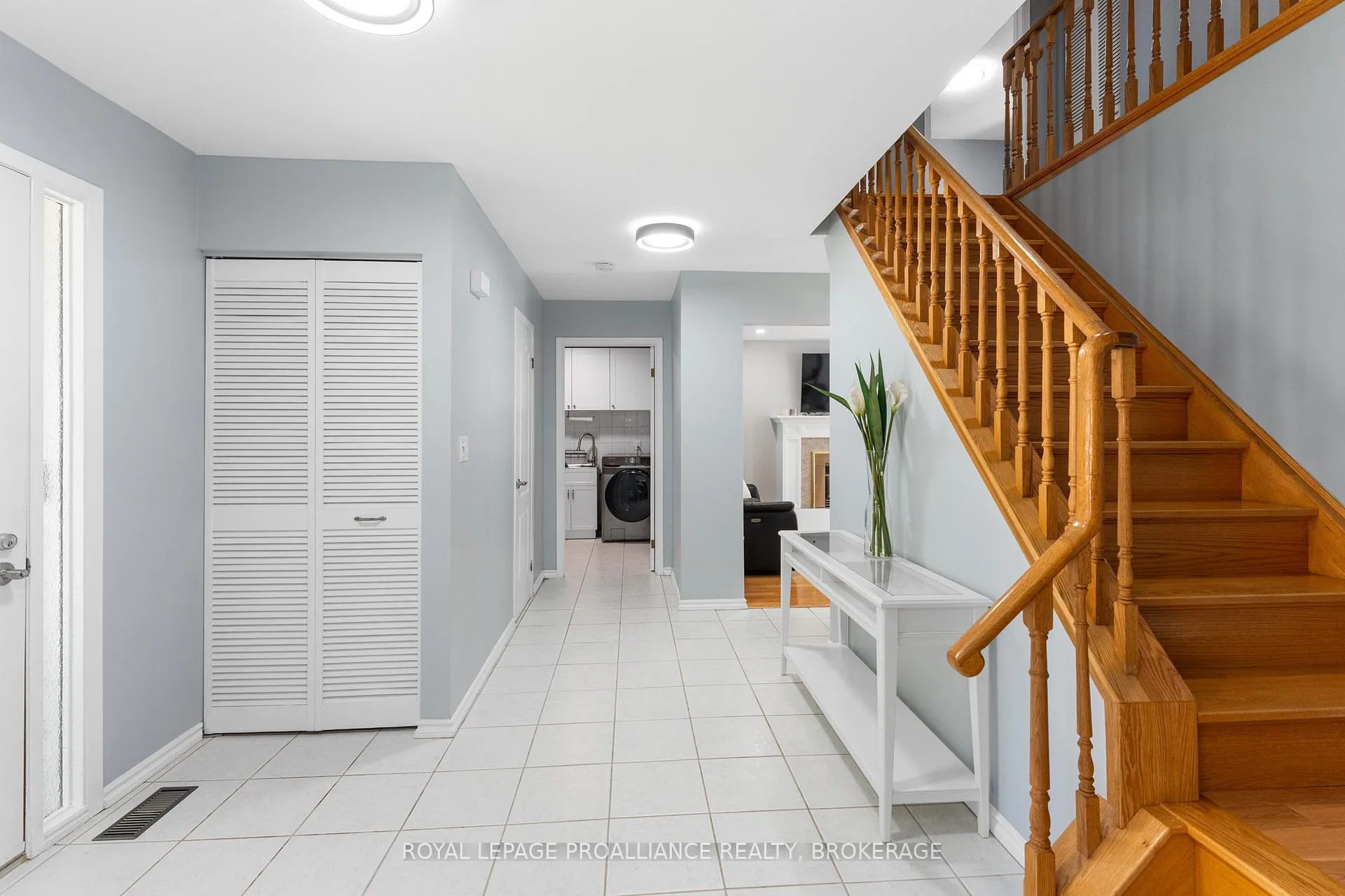 Photo 30 of 918 Edinborough Crescent, Kingston, North of Taylor-Kidd Blvd — HOMEH