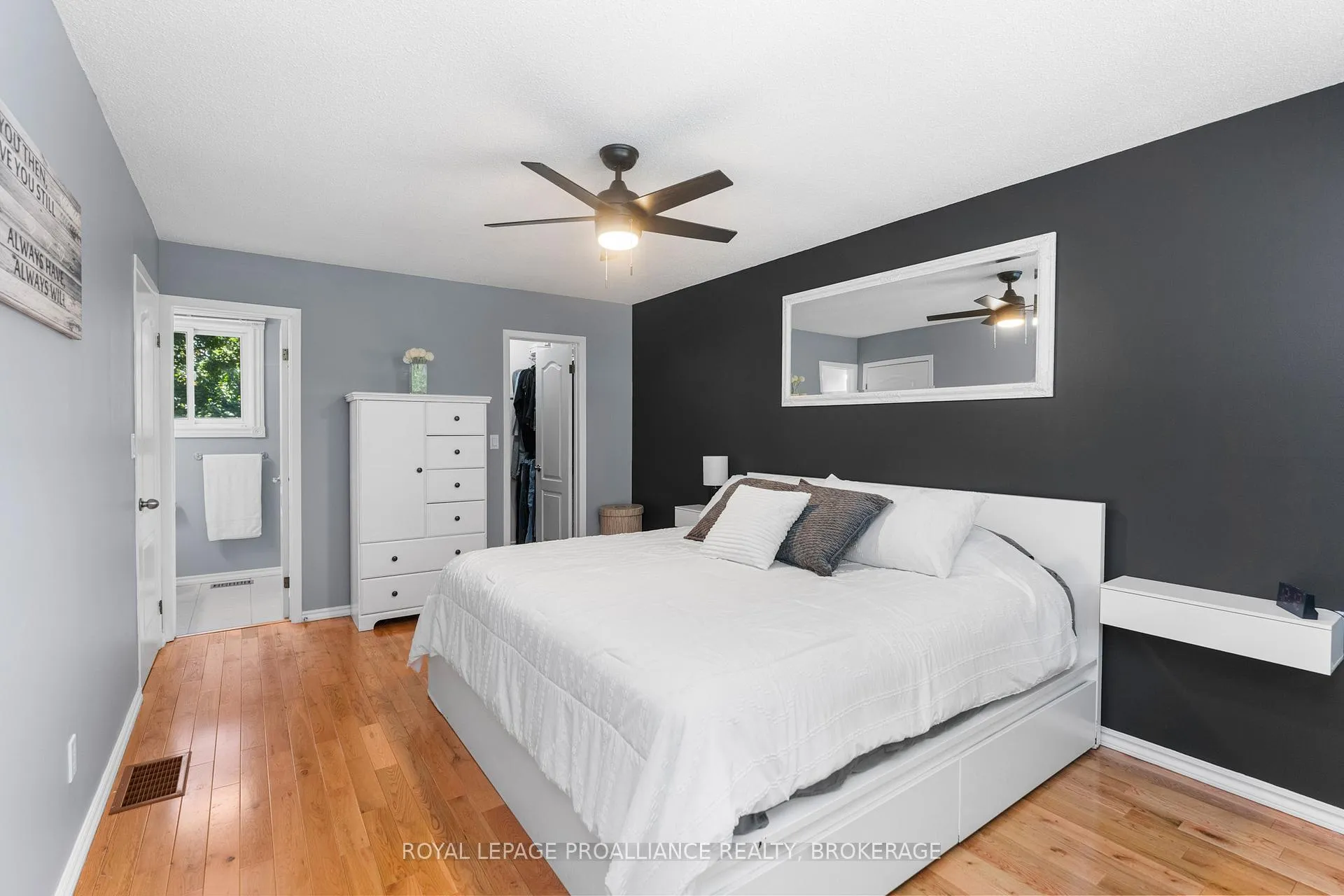 Photo 33 of 918 Edinborough Crescent, Kingston, North of Taylor-Kidd Blvd — HOMEH