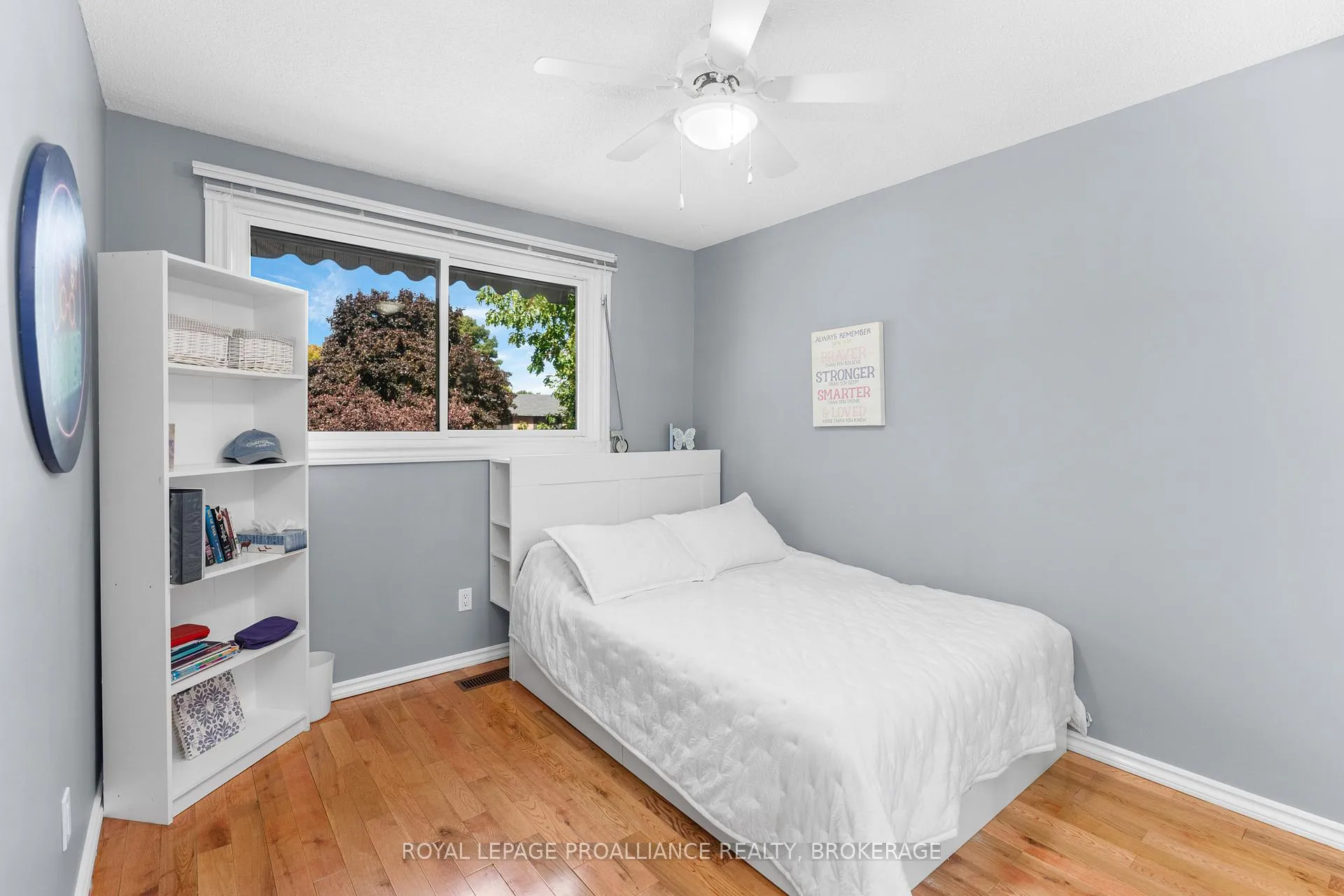 Photo 38 of 918 Edinborough Crescent, Kingston, North of Taylor-Kidd Blvd — HOMEH