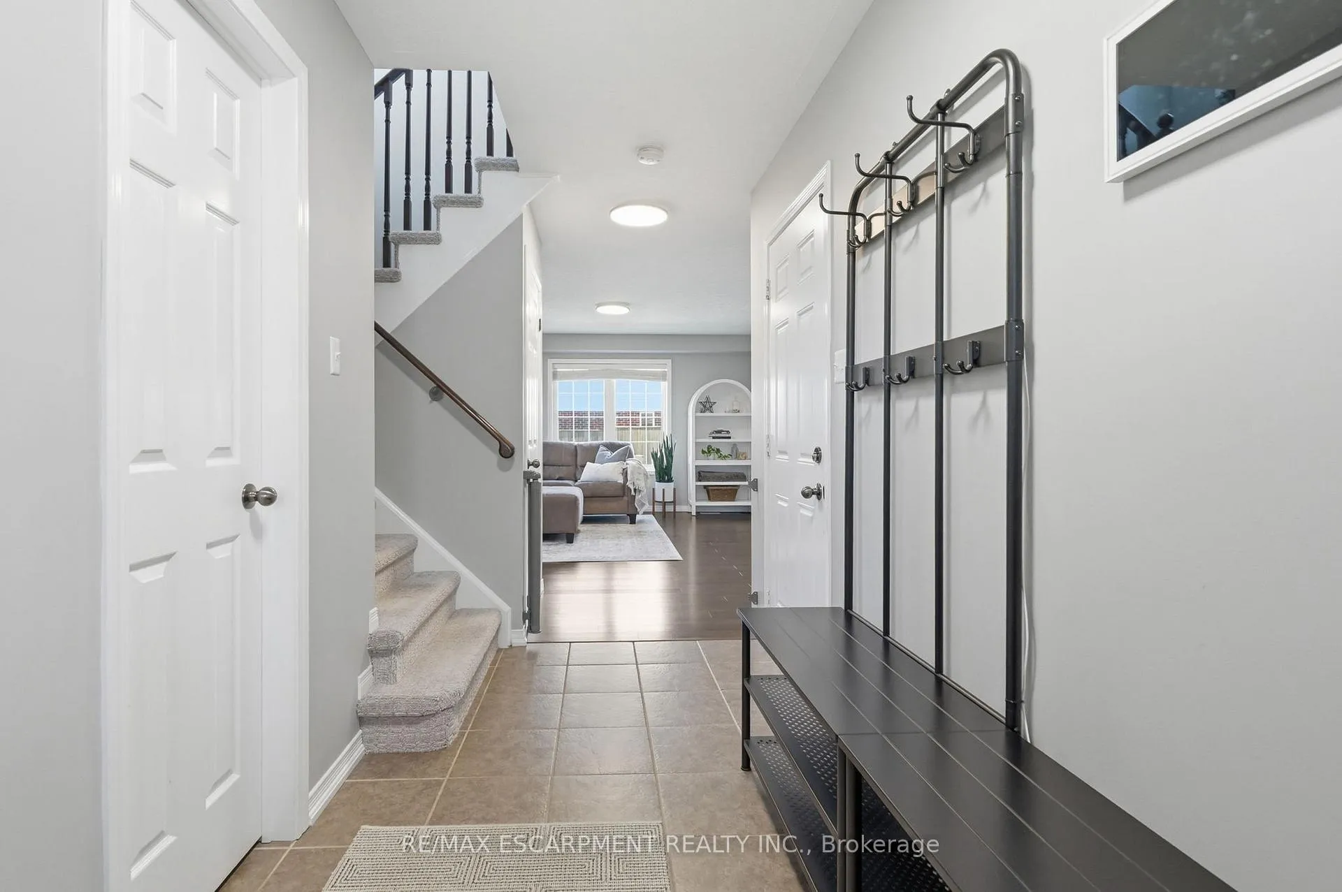 Photo 5 of 3 Cleghorn Drive, Hamilton, Binbrook — HOMEH
